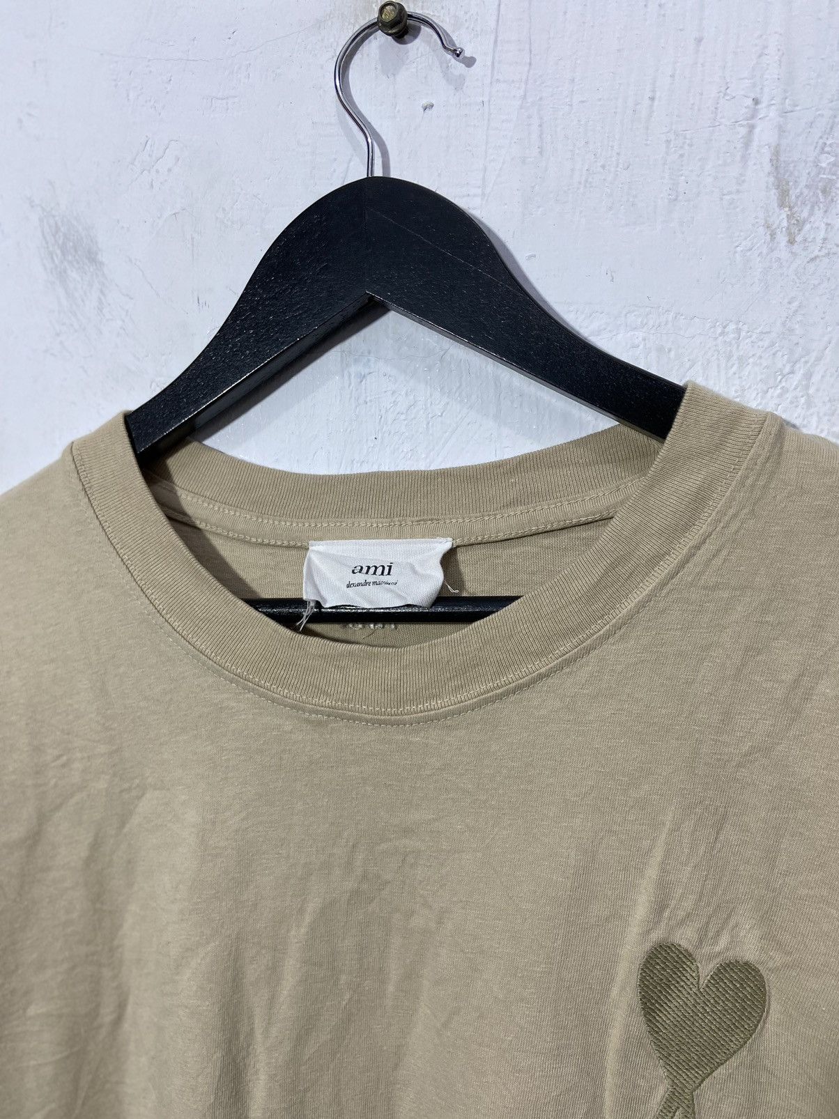 AMI Ami Paris De Coeur Embroidered Logo Tshirt Beige Size US L / EU 52-54 / 3 - 4 Thumbnail