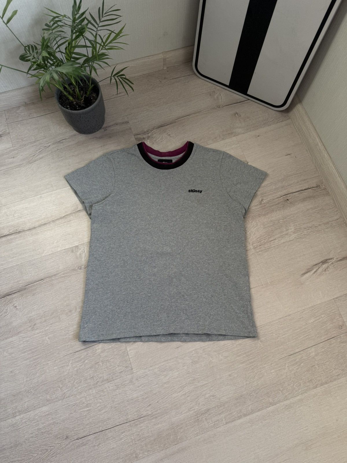 Stussy Rare Stussy T-shirt Small Logo with Double Collar Tee Size US XS / EU 42 / 0 - 1 Thumbnail