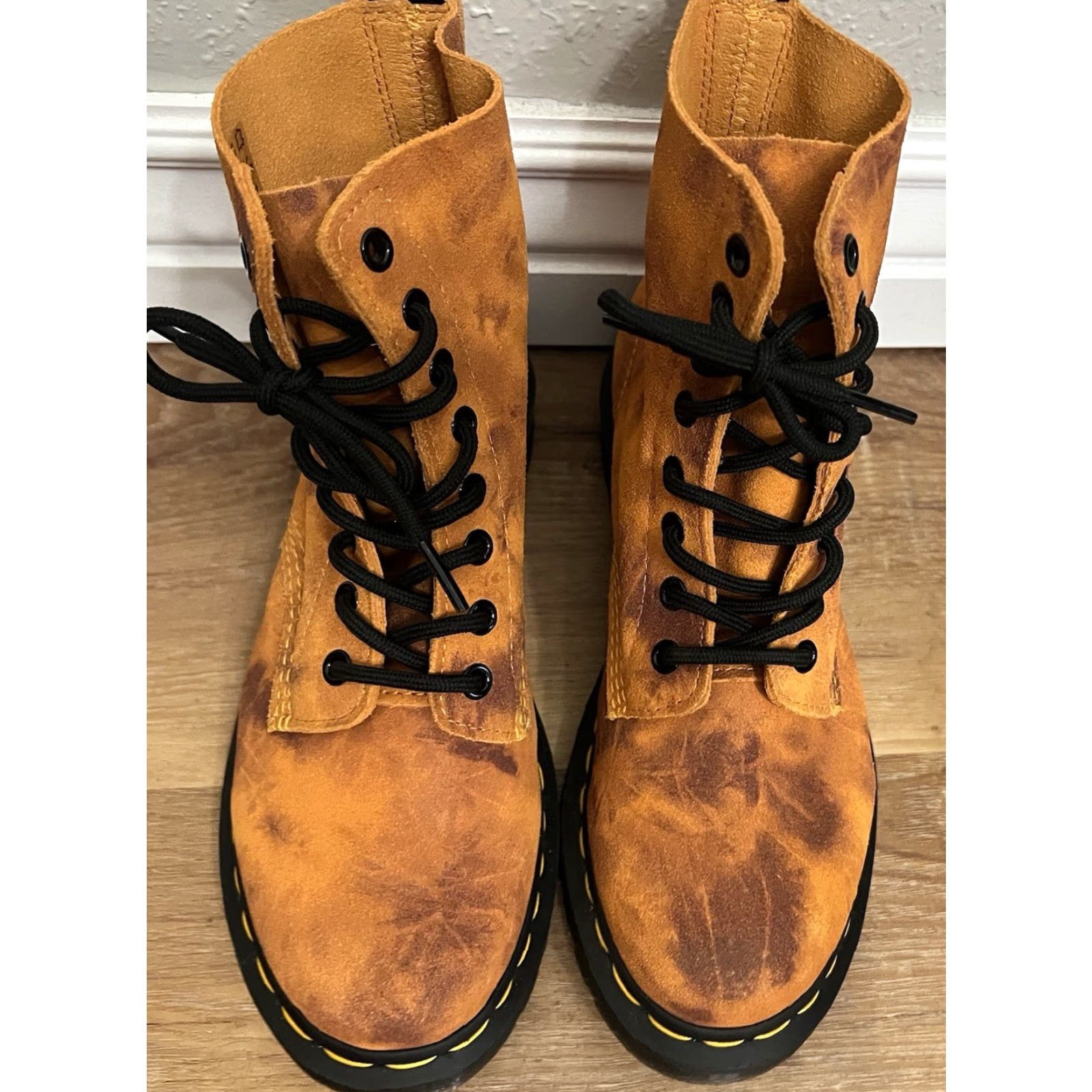 Dr. Martens DR. MARTENS 1460 Pascal Burnt Orange Tie Dye Boots Women EUC Leather Lined Comfort Rubber Sole Casual Size US 5 / IT 35 - 6 Thumbnail