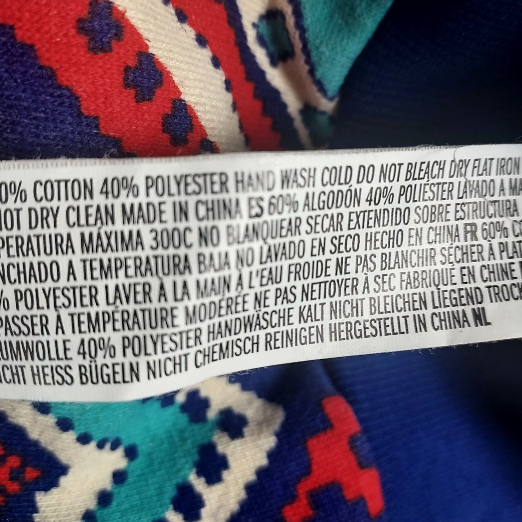 Forever 21 Forever 21 Sweatshirt Mens Medium Geometric Crewneck Pullover Multicolor Long Sleeve Crew Neck Sweatshirt Mens M Regular Fall Winter Spring Walking Size US M / EU 48-50 / 2 - 6 Thumbnail