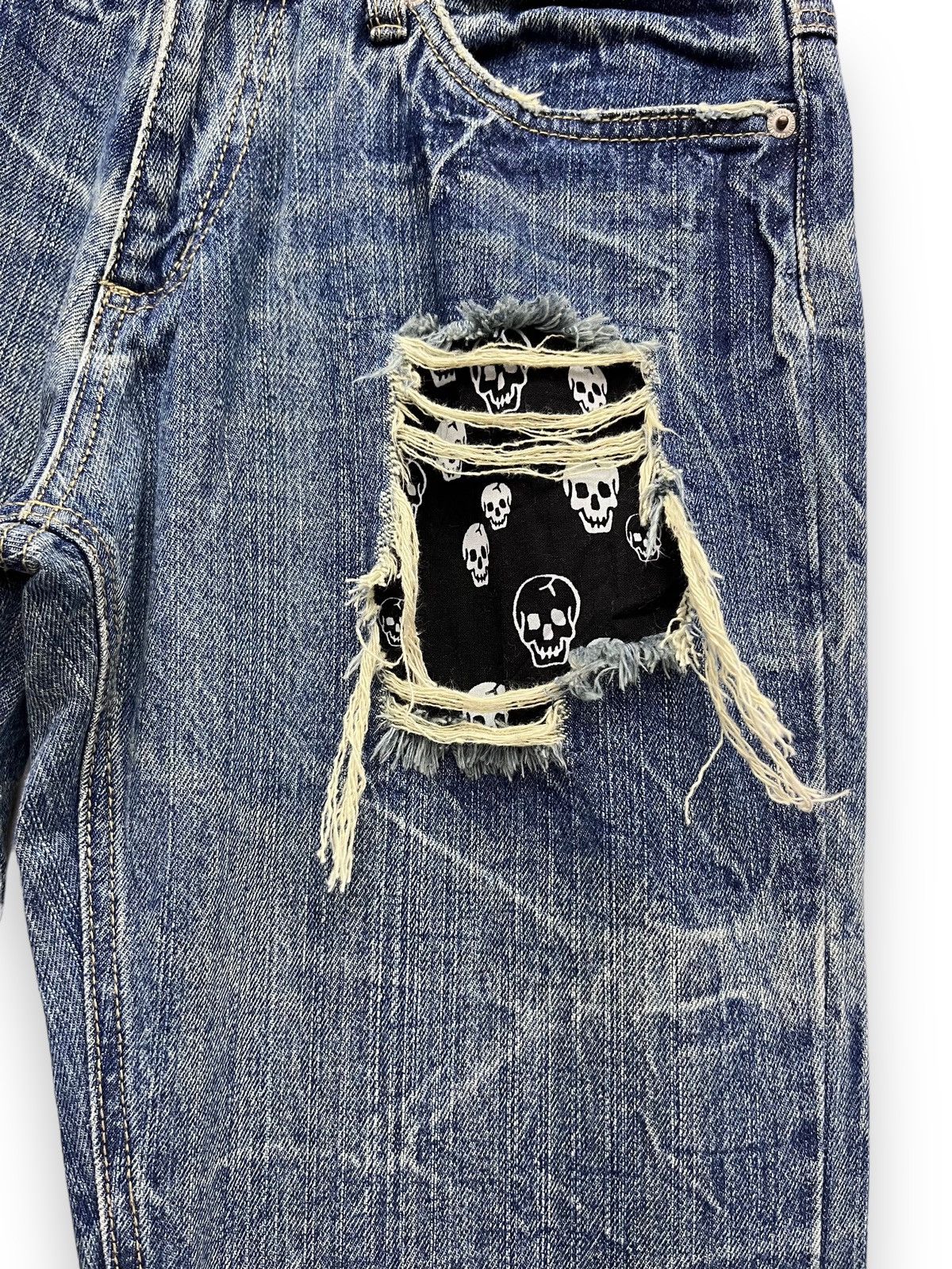 Vintage 💀PLAYCHESS Skulls Grunge Double Waist Distressed Denim Size US 29 - 4 Thumbnail