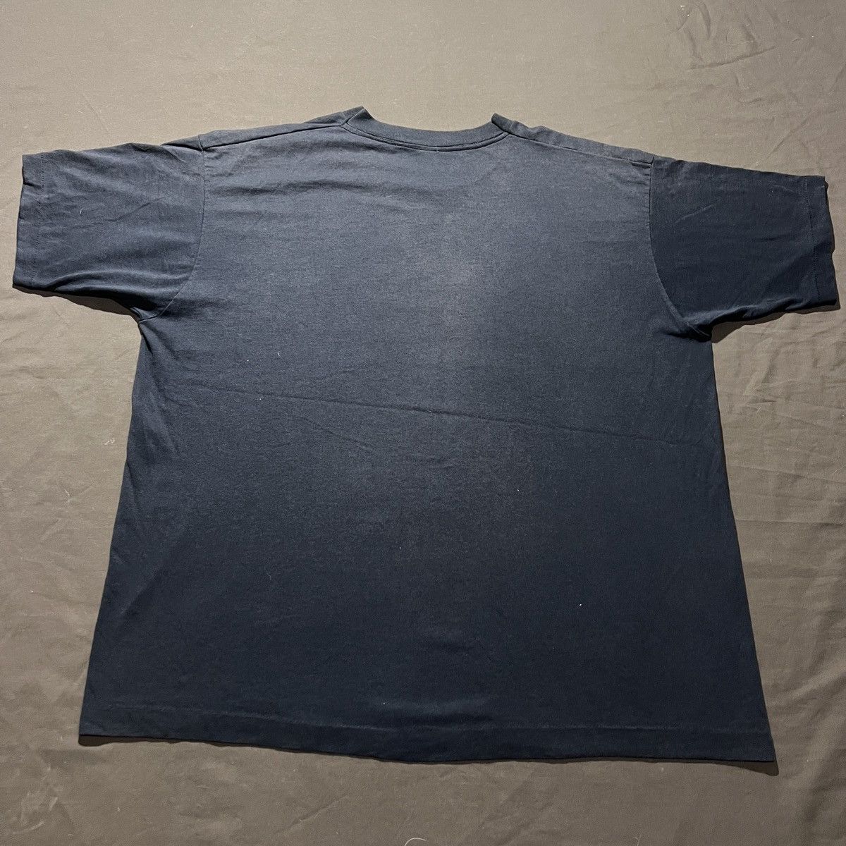 Vintage Vintage 90s North Cross Jesus God Holy Bible Tee XL Faded Size US XL / EU 56 / 4 - 4 Thumbnail