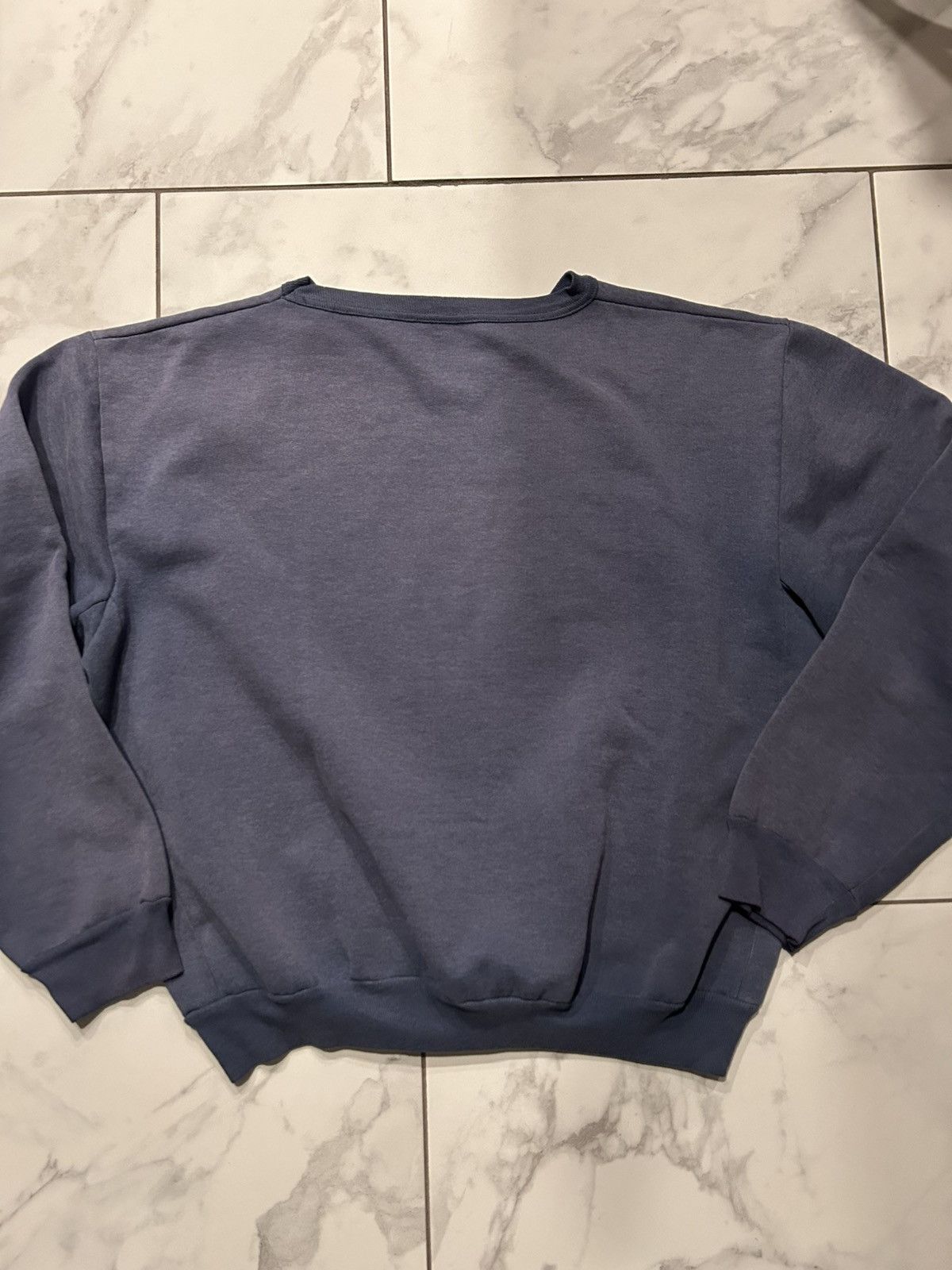 Other Vintage University of Victoria 80’s Sun Faded Crewneck Size US L / EU 52-54 / 3 - 6 Thumbnail
