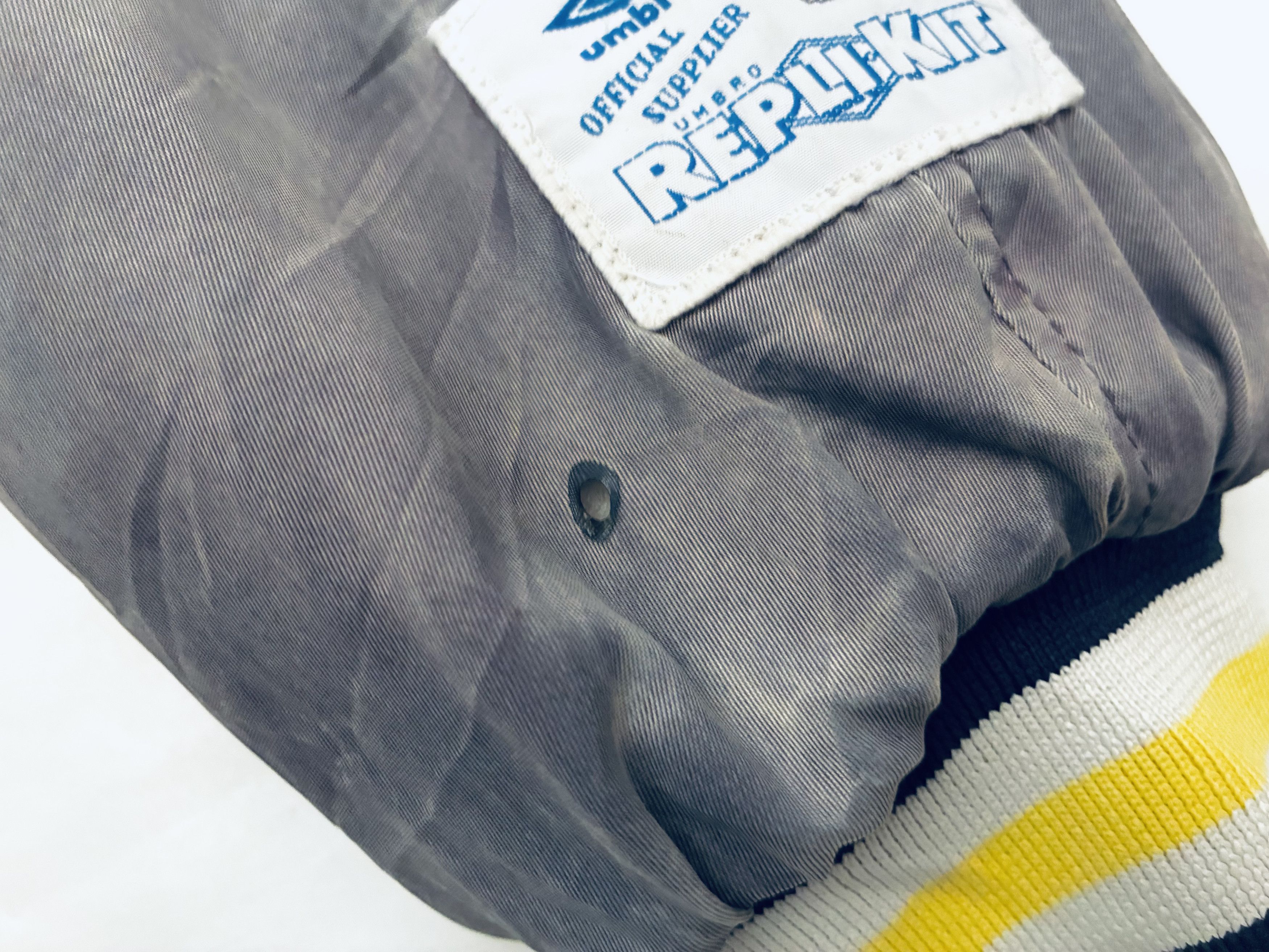 Umbro Tottenham Hotspur Bomber Jacket 1990 - 1992 Spurs Size US XL / EU 56 / 4 - 15 Thumbnail