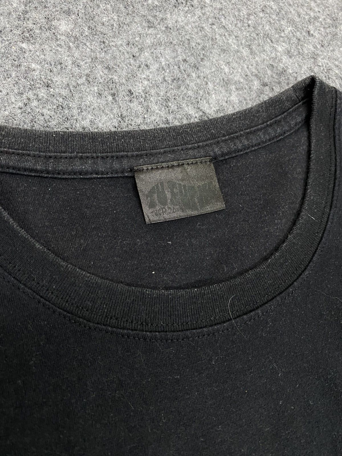 Japanese Brand TUFUNK LIVE ON TOUR 2015 Size US M / EU 48-50 / 2 - 3 Thumbnail