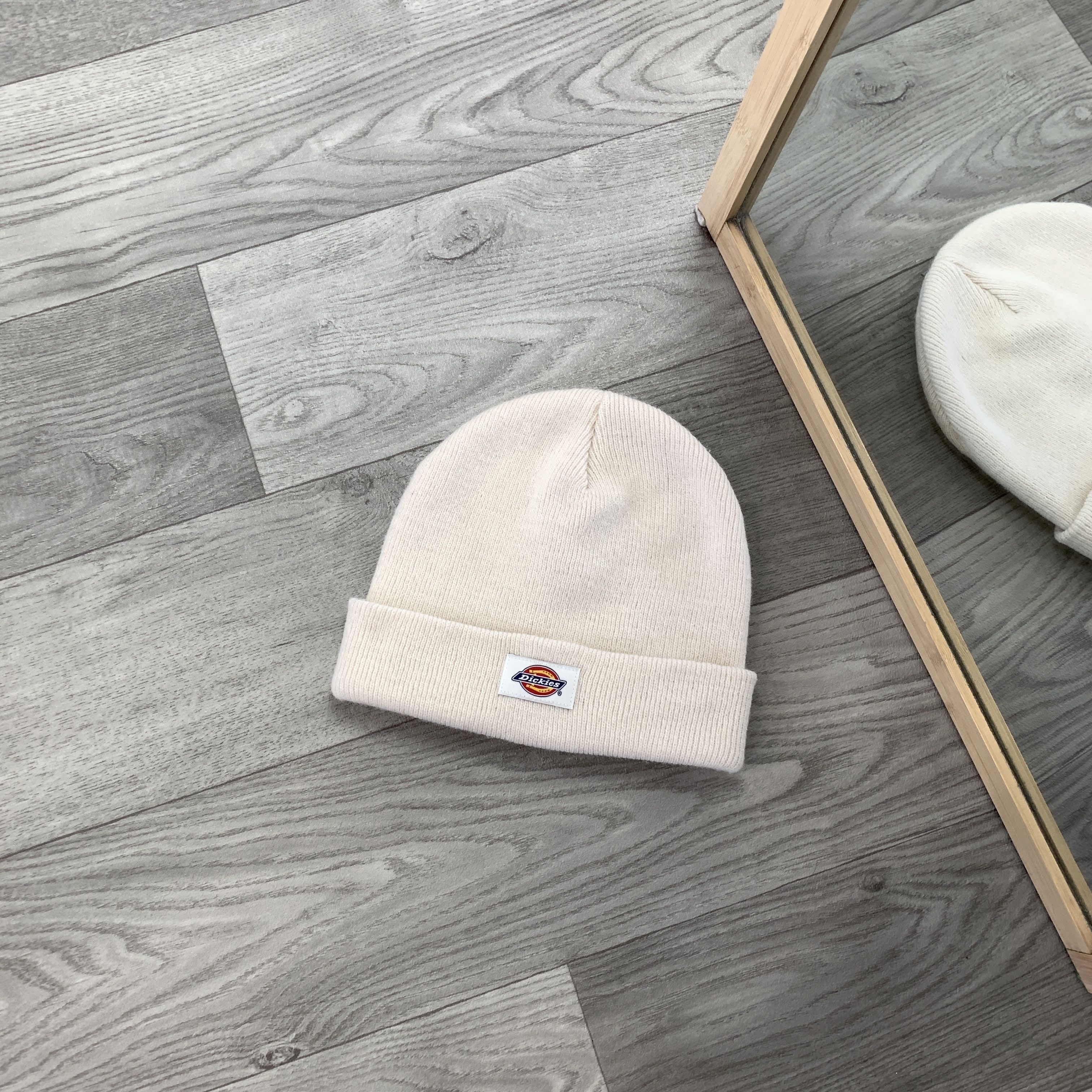 Dickies Dickies Beige Icon Logo Winter Beanie Hat Cap Size ONE SIZE - 1 Thumbnail