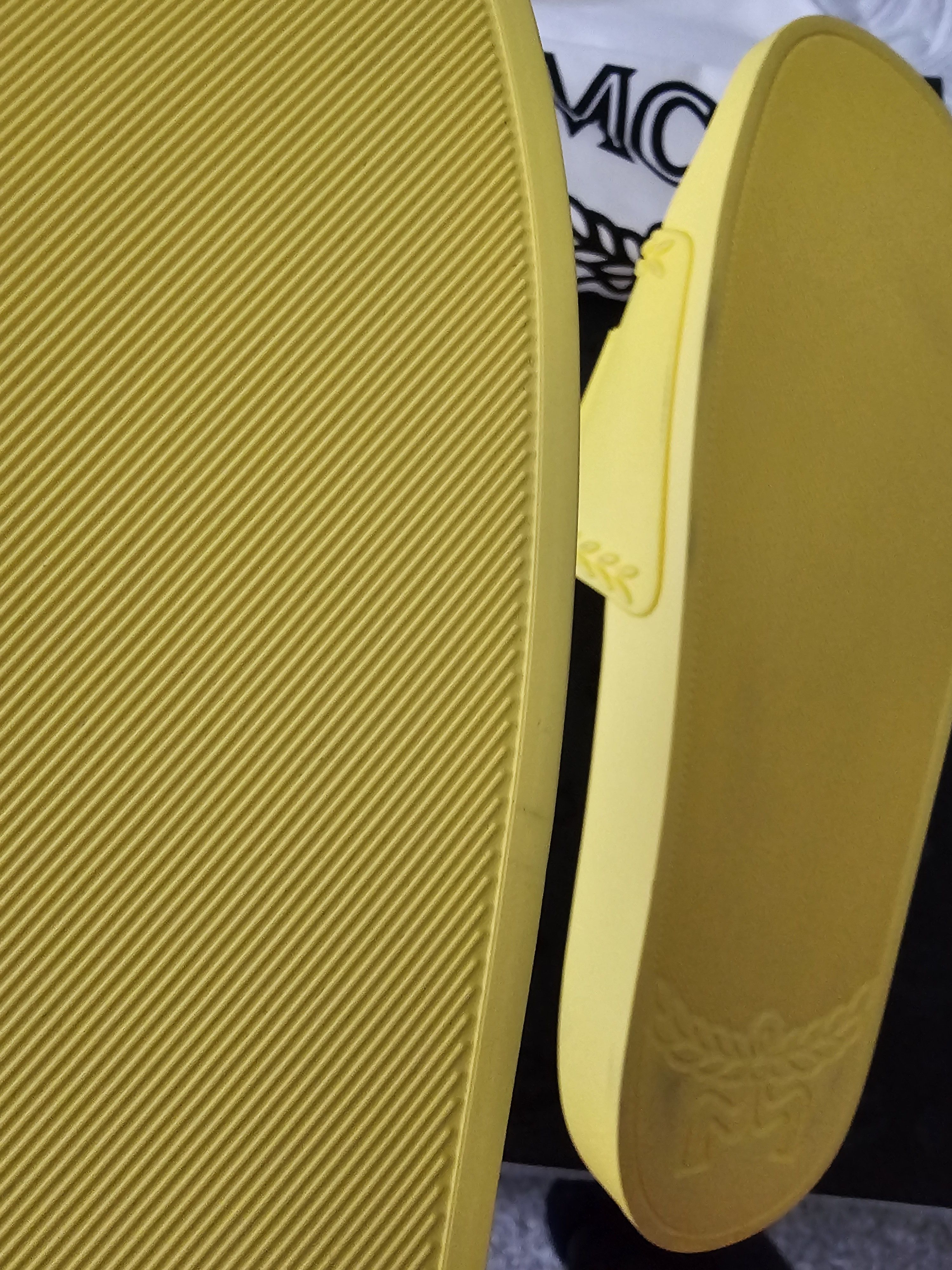 MCM MCM yellow slides Size US 7.5 / IT 37.5 - 14 Thumbnail