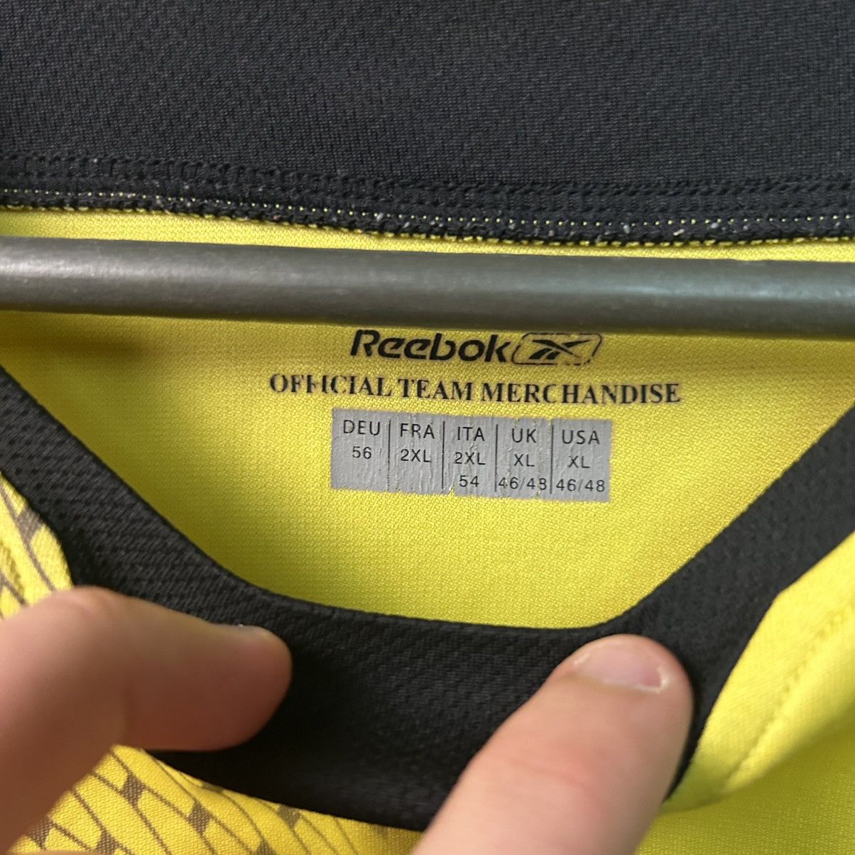 Reebok Vintage Reebok Liverpool 2000’s Home soccer jersey size XL Size US XL / EU 56 / 4 - 9 Thumbnail