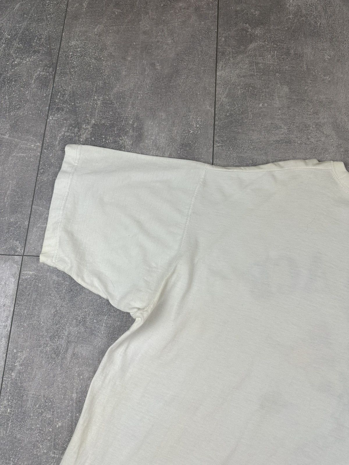 Warner Bros Warner Bros 1994 Vintage Rare Movie Portugal T-Shirt Size US XL / EU 56 / 4 - 15 Thumbnail