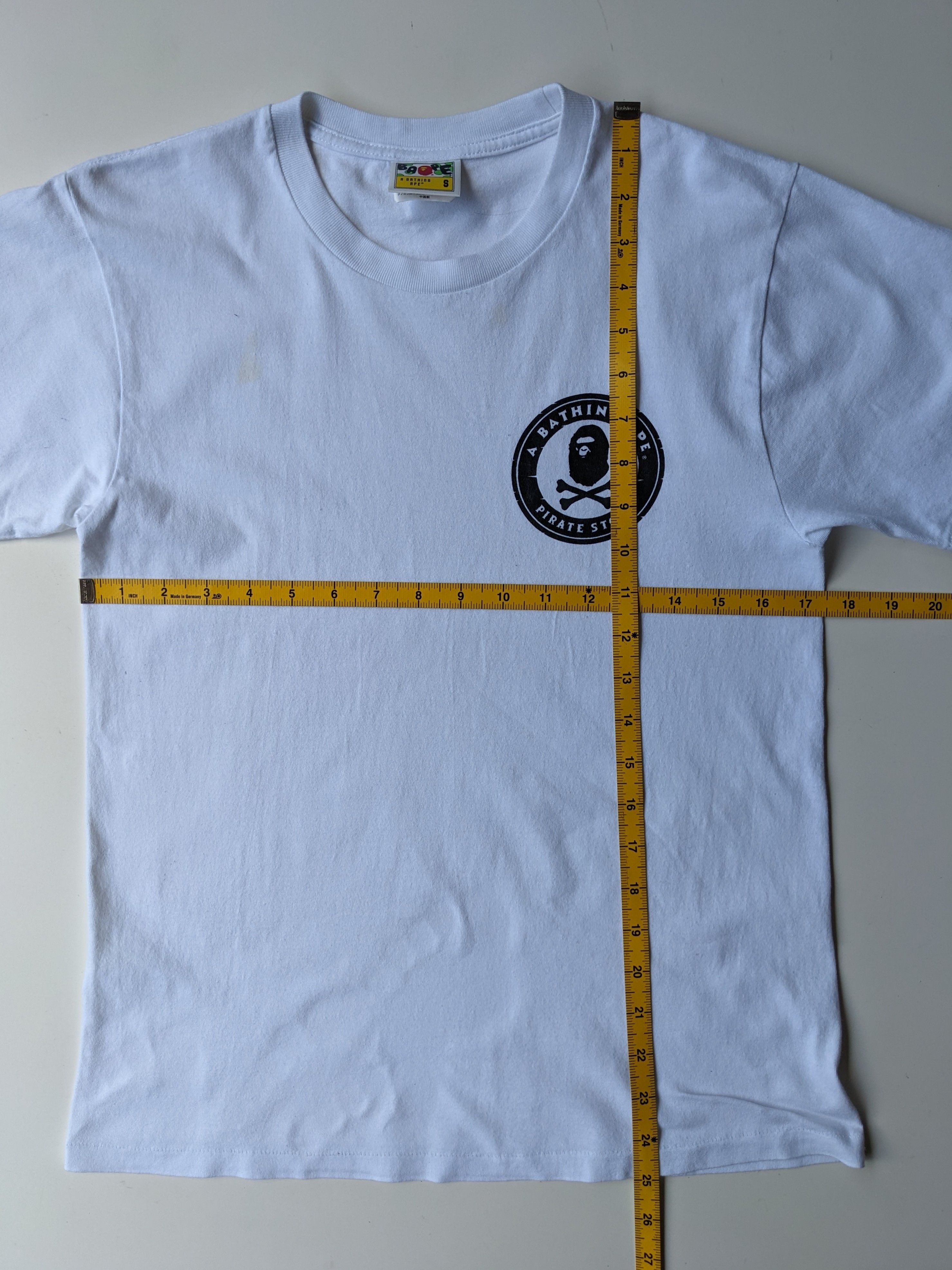 Bape Vintage A Bathing Ape Pirate store Size US S / EU 44-46 / 1 - 5 Thumbnail