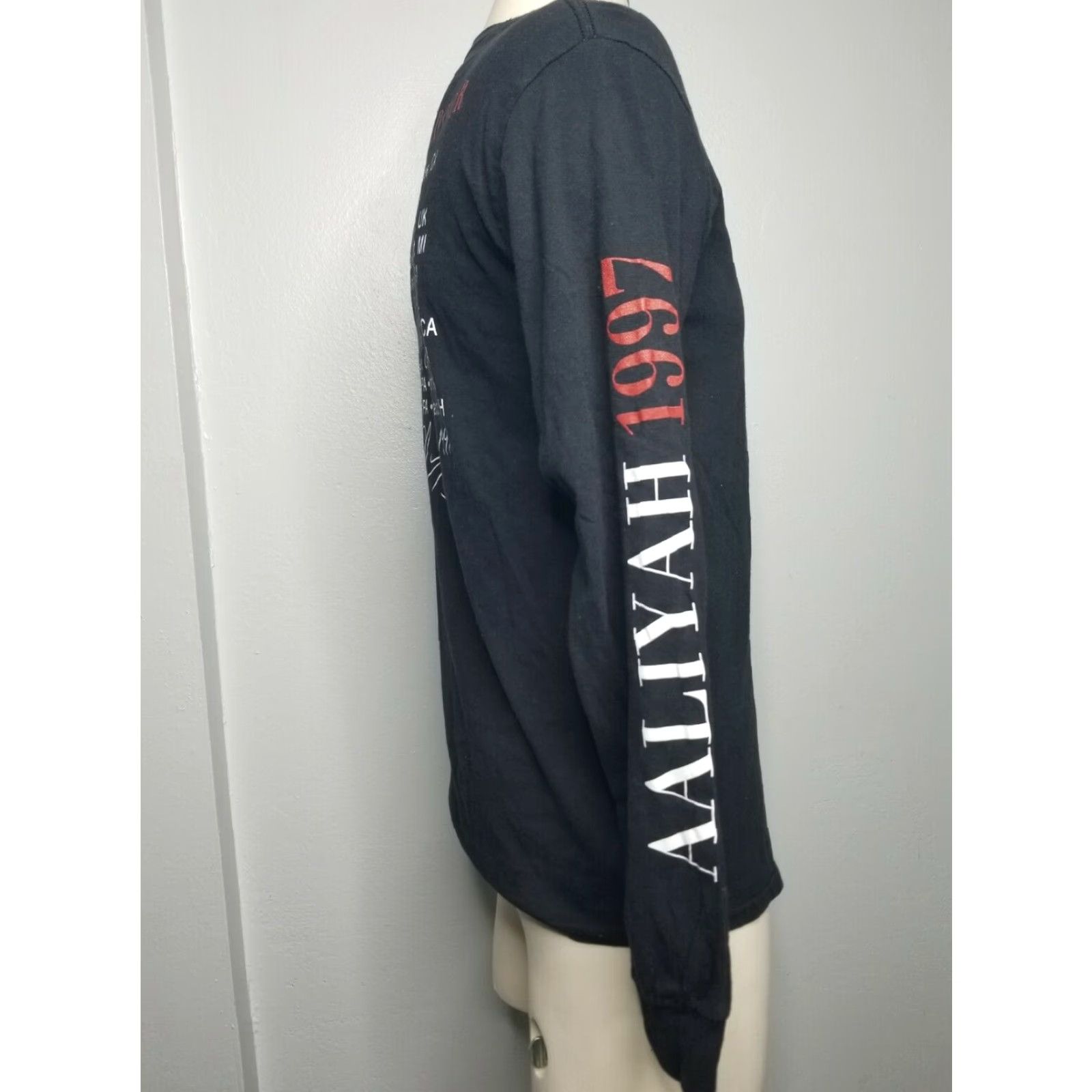 Vintage VINTAGE Aaliyah Share My World Tour 90s Black Long Sleeve T Shirt Mens M Size US M / EU 48-50 / 2 - 3 Thumbnail
