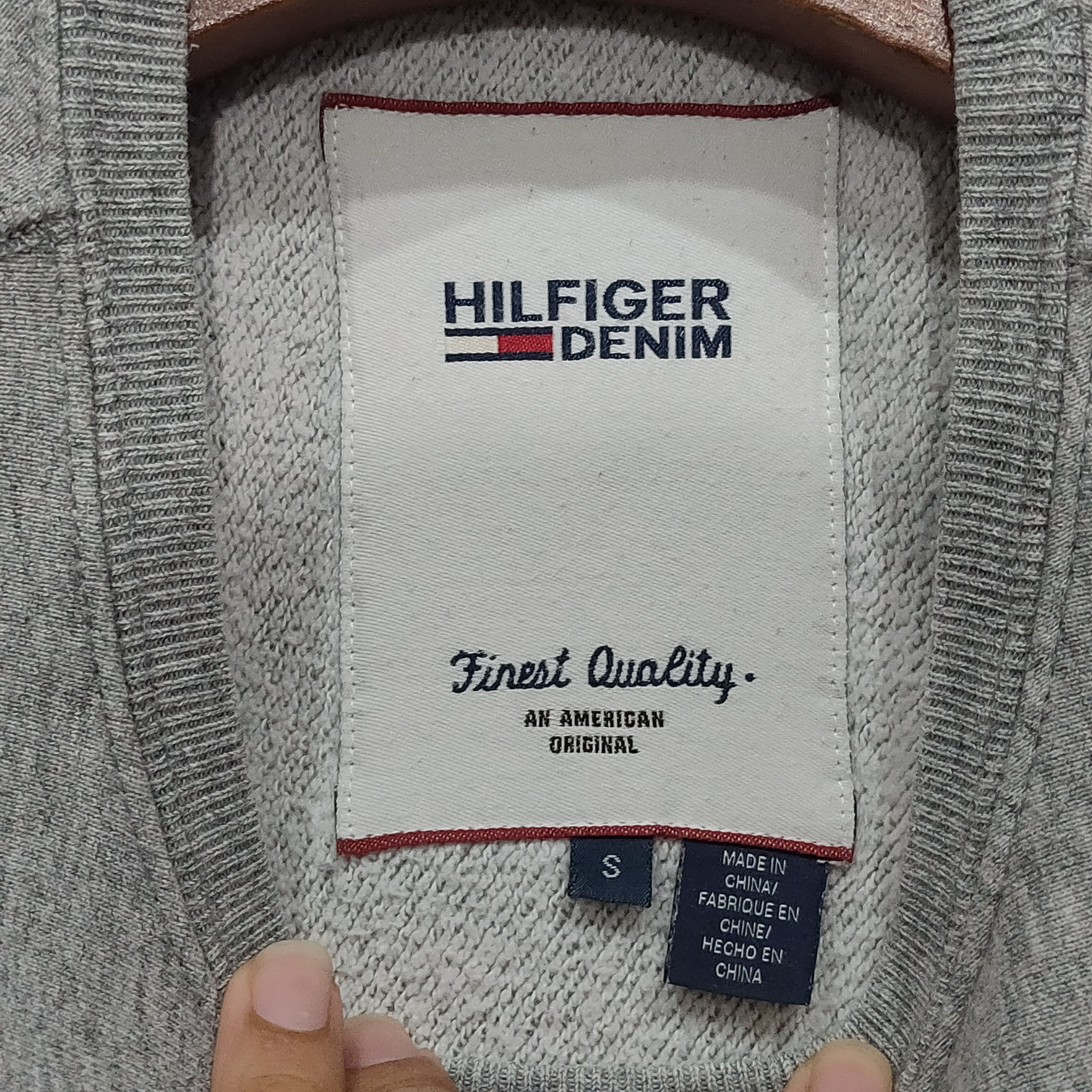 Tommy Hilfiger 🔥Tommy Hilfiger sweatshirt Size US S / EU 44-46 / 1 - 3 Thumbnail