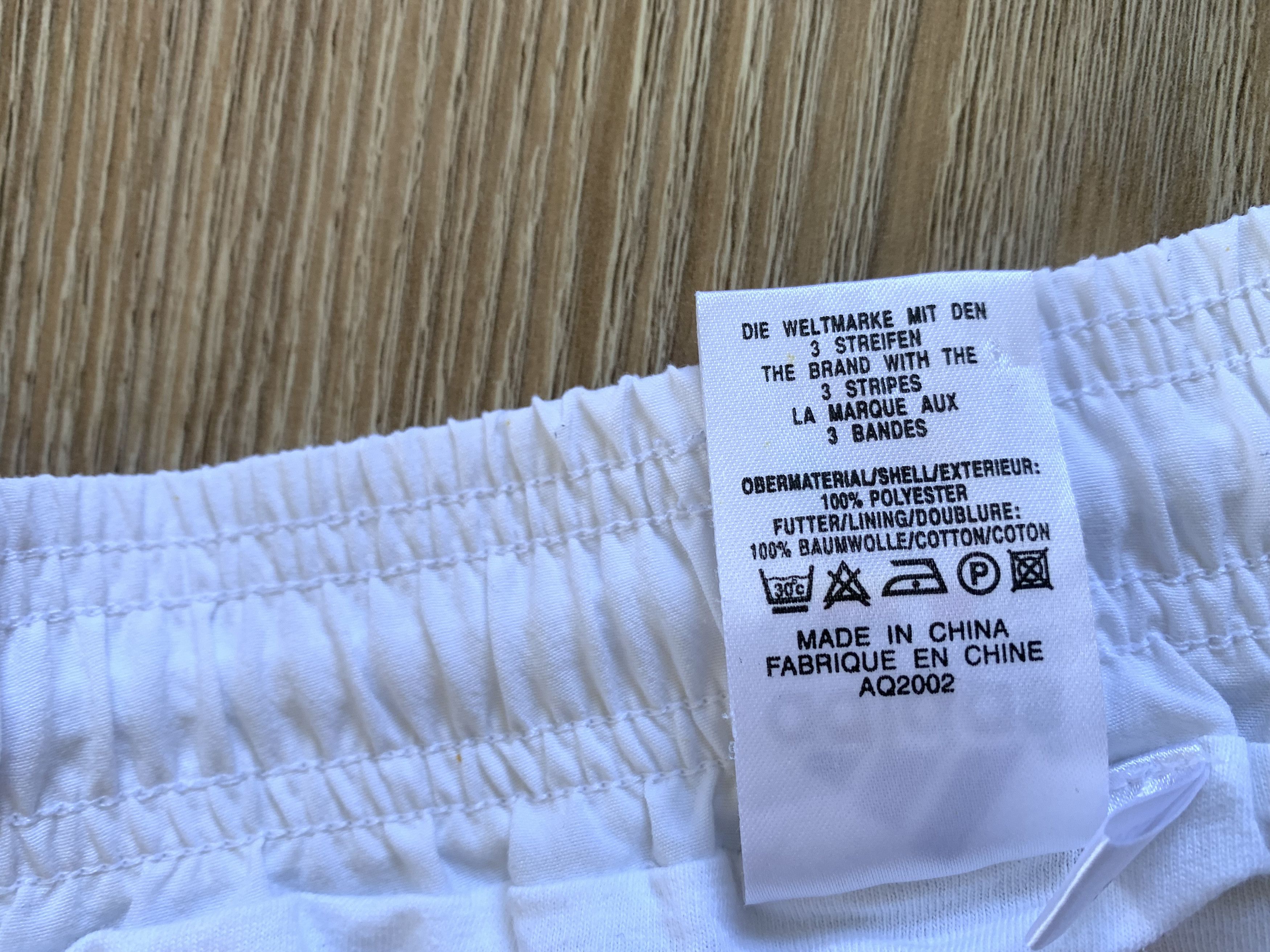 Adidas × Vintage Adidas Vintage White Sport Shorts 2000 Size US 34 / EU 50 - 9 Thumbnail