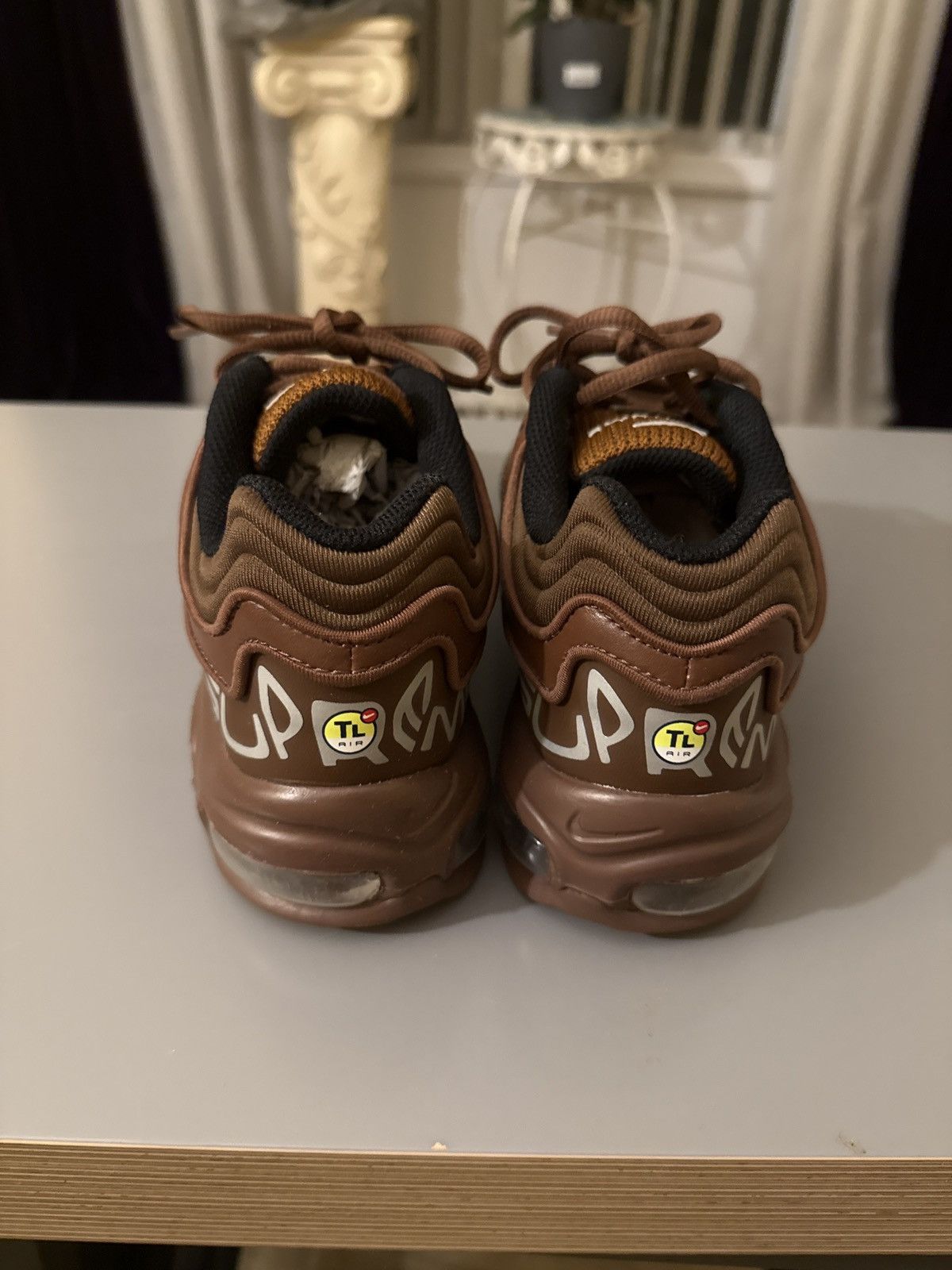 Nike × Supreme Nike x Supreme Air Max 98 TL Size US 6 / EU 39 - 4 Thumbnail