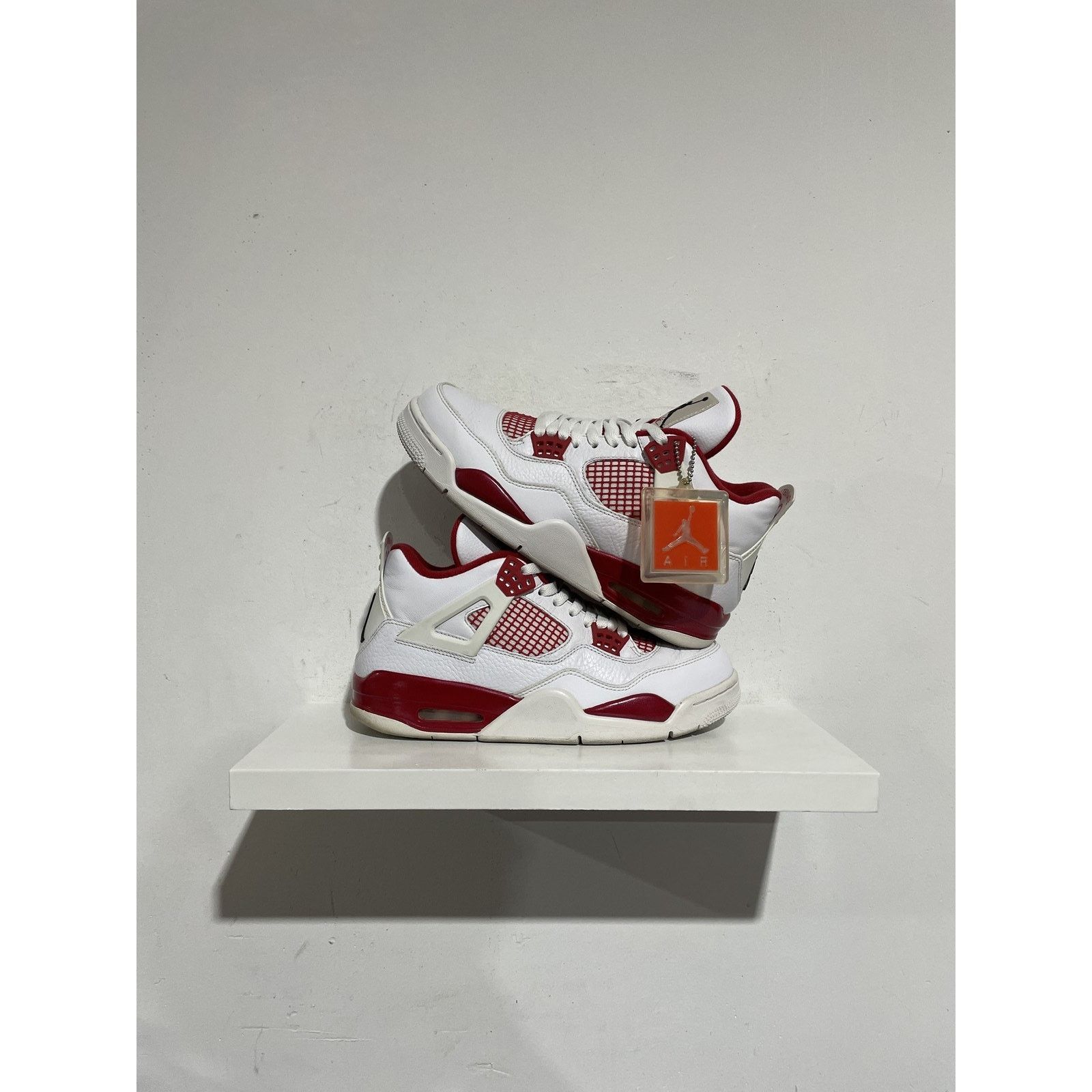 Jordan Brand NIKE JORDAN 4 ALTERNATE 89 SIZE 9 PREOWNED Size US 9 / EU 42 - 1 Thumbnail
