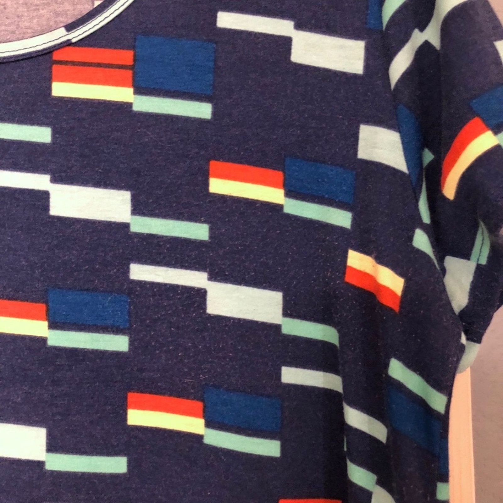 Other 🔴 3 for $15 GUC Lularoe Classic Tee Size L / US 10 / IT 46 - 3 Thumbnail