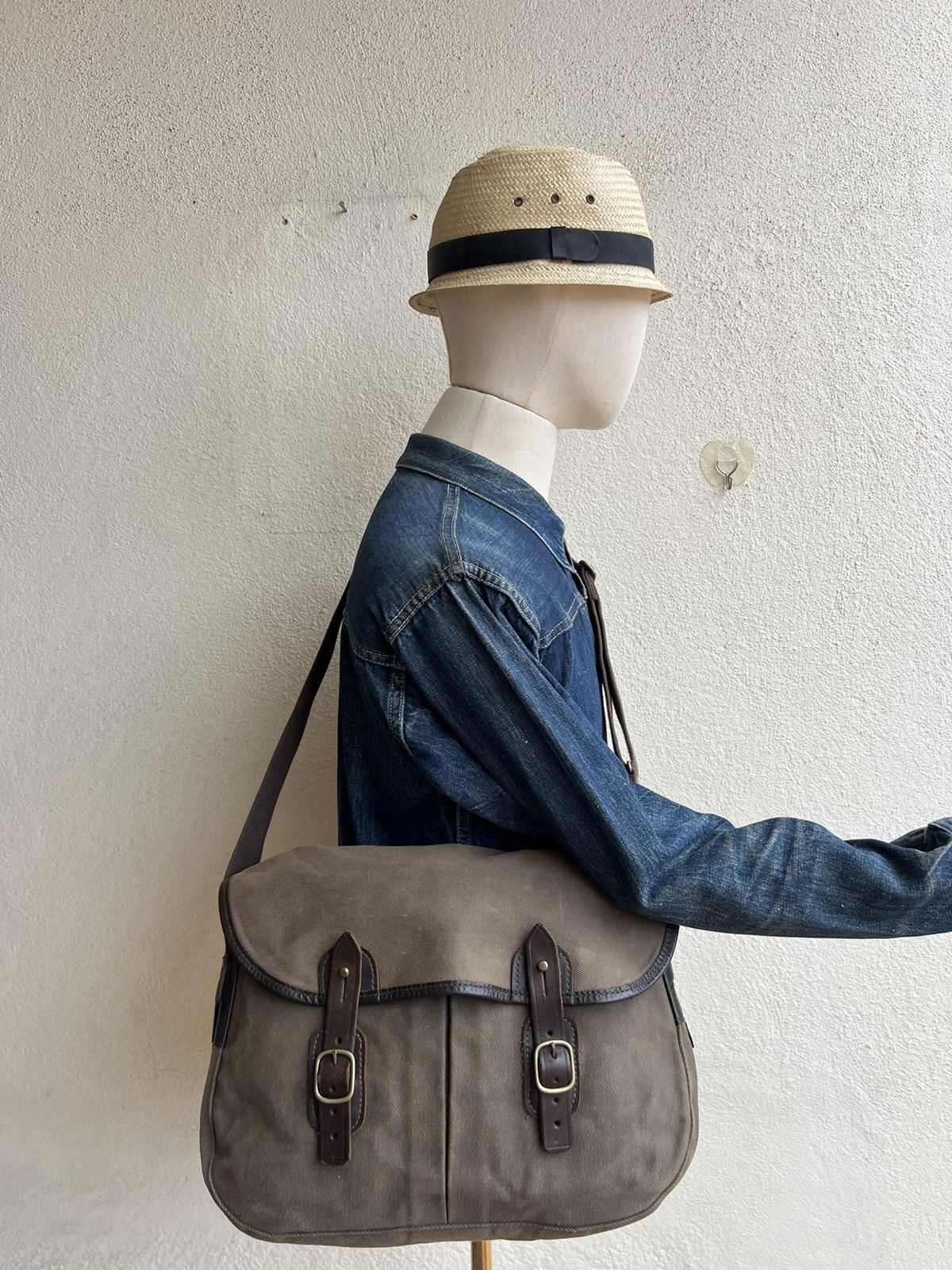 Vintage Vintage Quality Gunslips Sun Fade Waxed Canvas Messenger Bag Size ONE SIZE - 2 Thumbnail