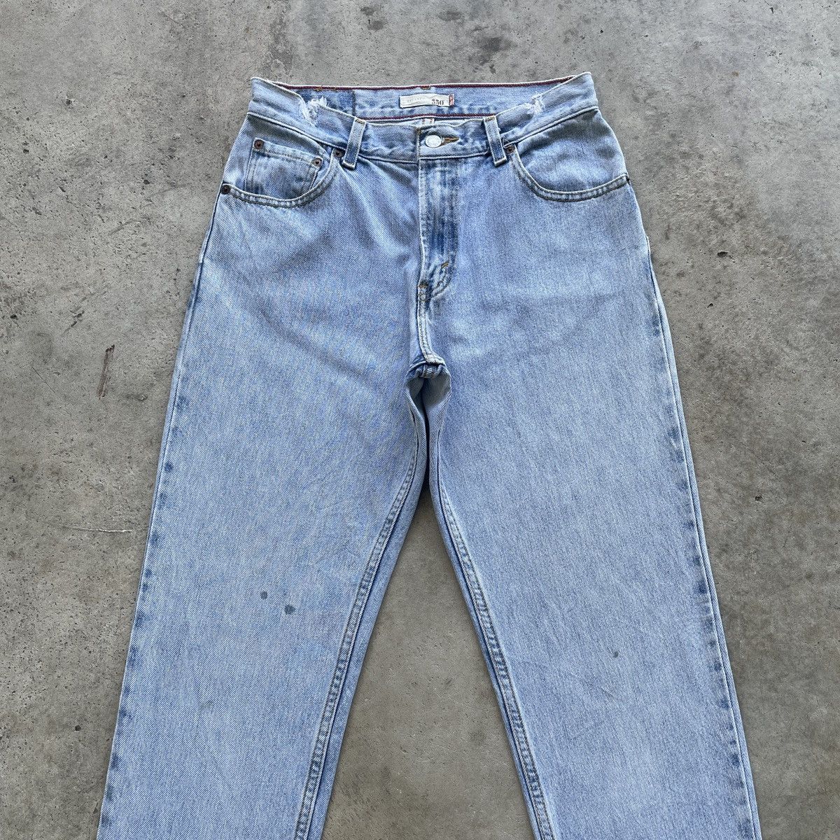 Jean × Levi's × Vintage W29 Vintage Levi’s 550 Relaxed Jeans Faded Denim Pants Size US 29 - 3 Thumbnail