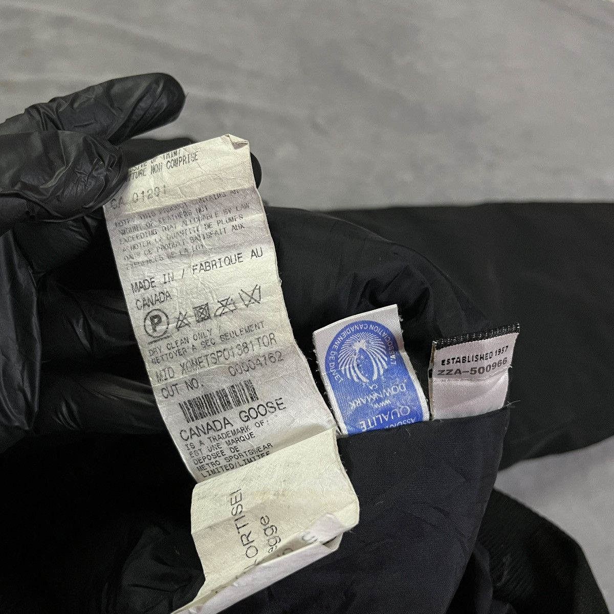 Canada Goose Canada Goose Fur-Trim Chilliwack Bomber Jacket Size S / US 4 / IT 40 - 9 Thumbnail