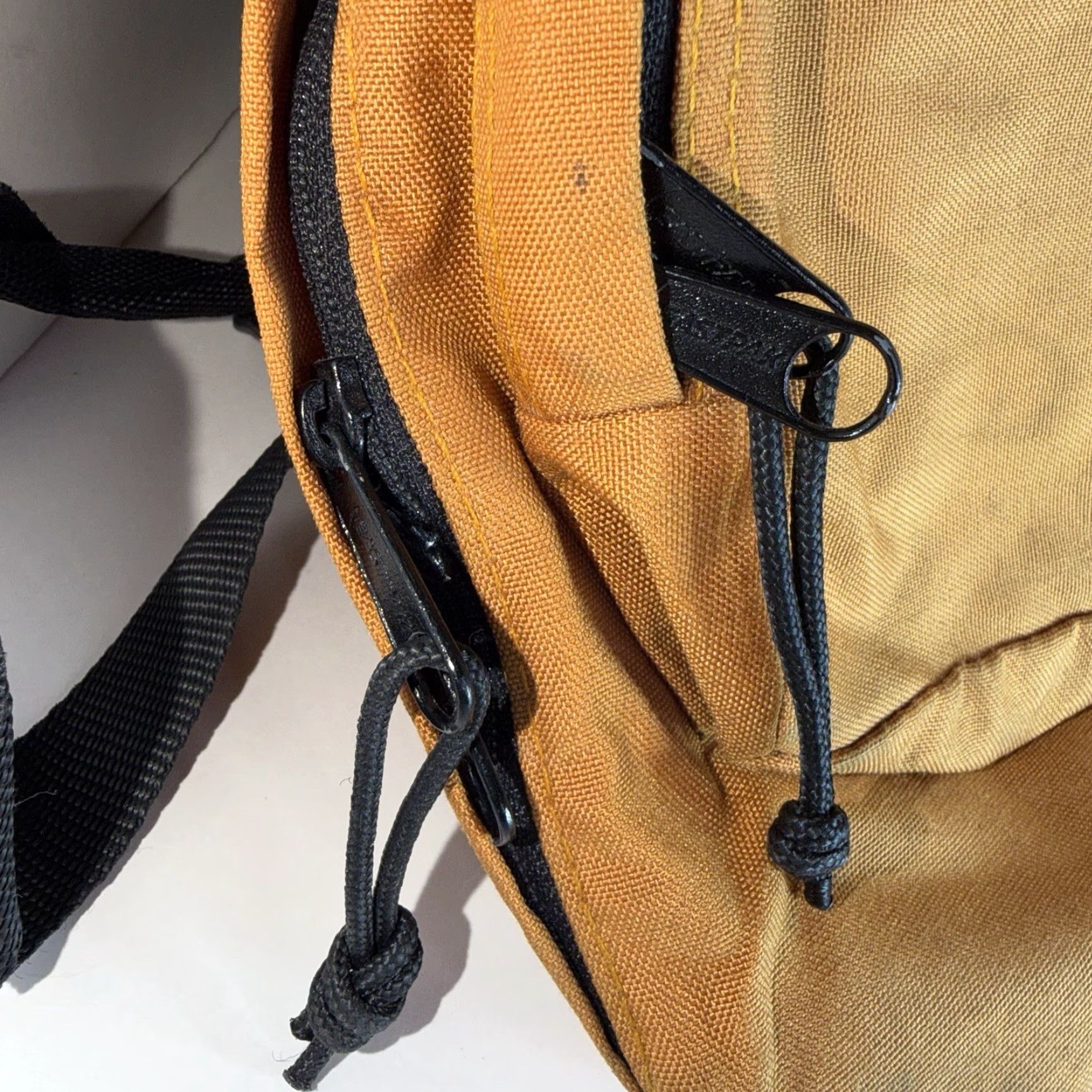 Eastpak VINTAGE Eastpak Backpack Men Medium Orange USA Leather 90s Burnt Orange Size ONE SIZE - 4 Thumbnail