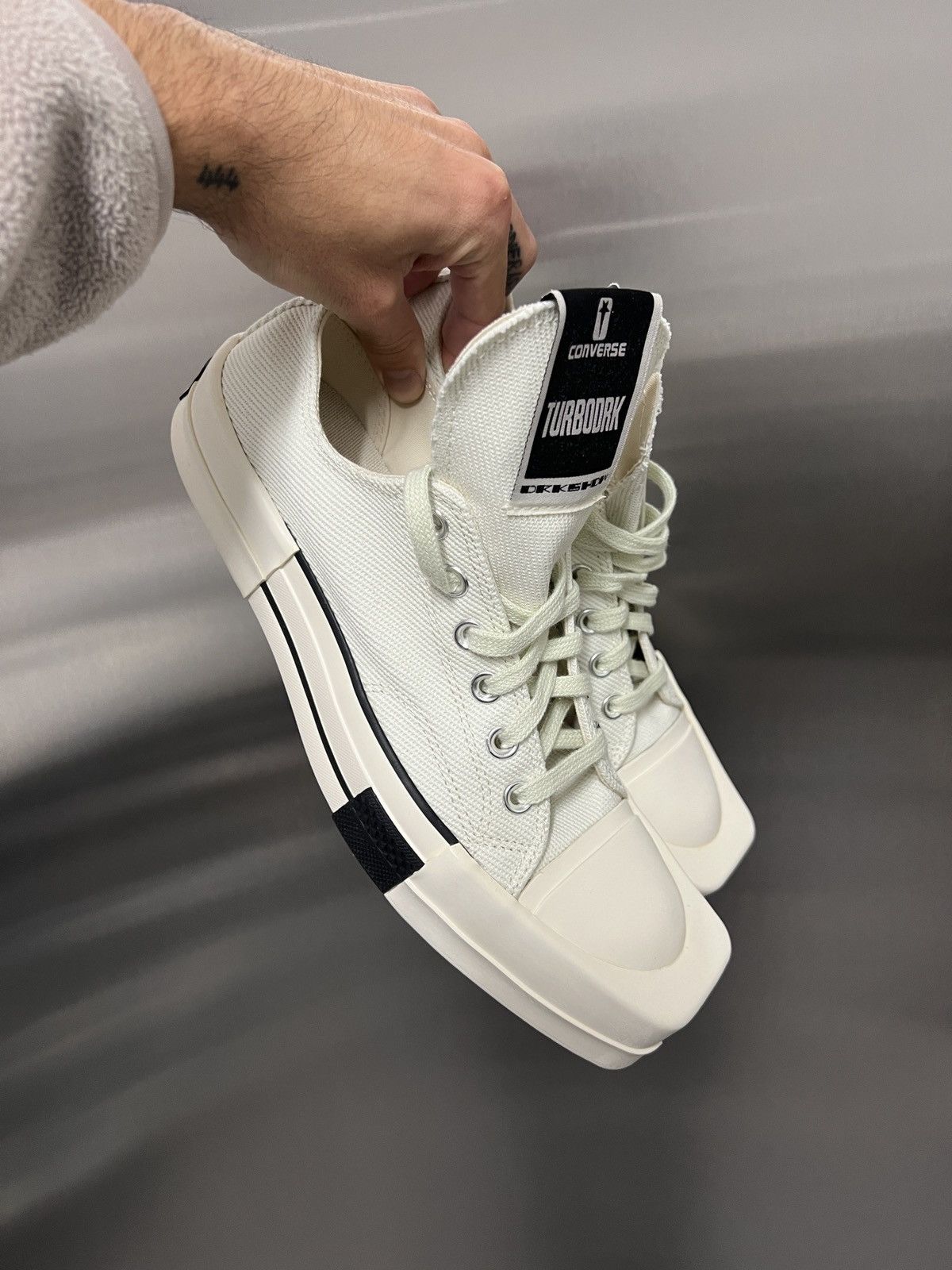 Converse TURBODRK Sneakers Size US 7 / EU 40 - 3 Thumbnail