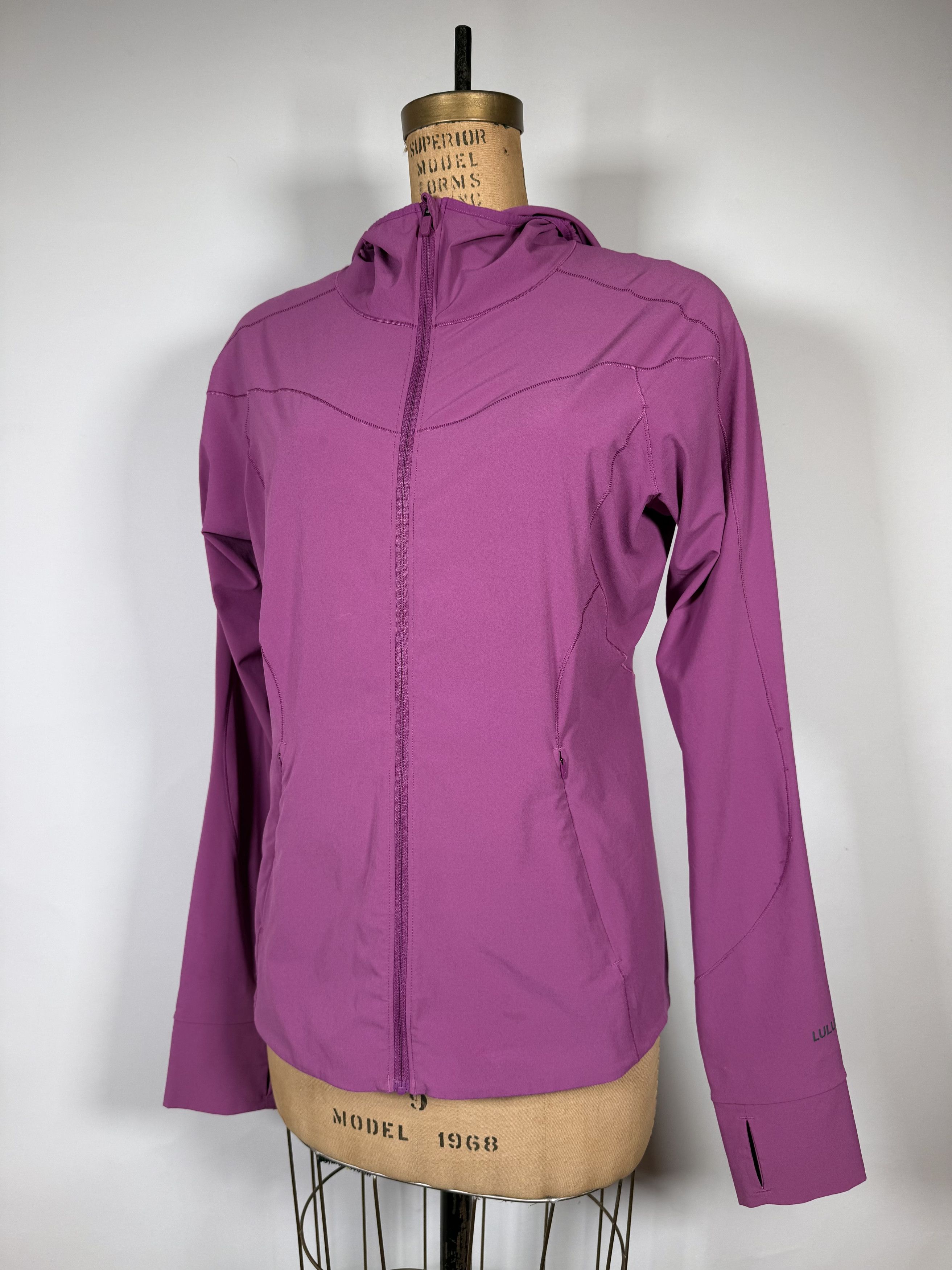 Lululemon Lululemon Mist Over Windbreaker Size M / US 6-8 / IT 42-44 - 1 Thumbnail