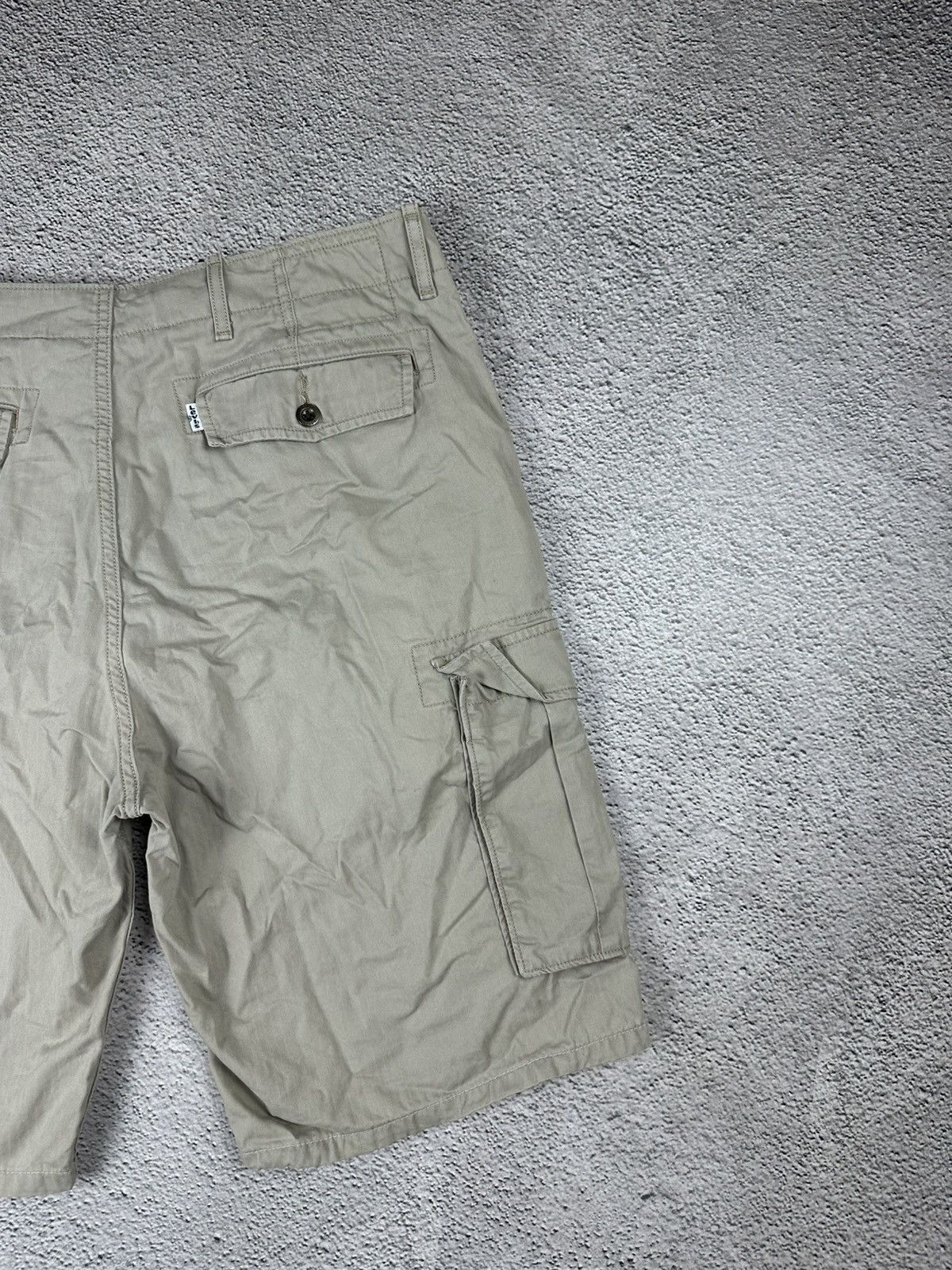 Levi's Vintage Levis Cargo Short Y2K Baggy Streetwear White Label Size US 34 / EU 50 - 4 Thumbnail
