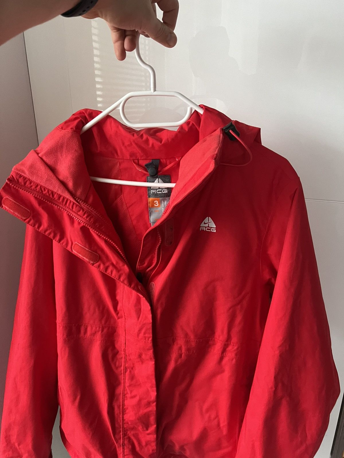 Nike ACG Vintage Nike Acg Waterproof Gorpcore Red Men’s Reg Jacket Size US L / EU 52-54 / 3 - 2 Thumbnail