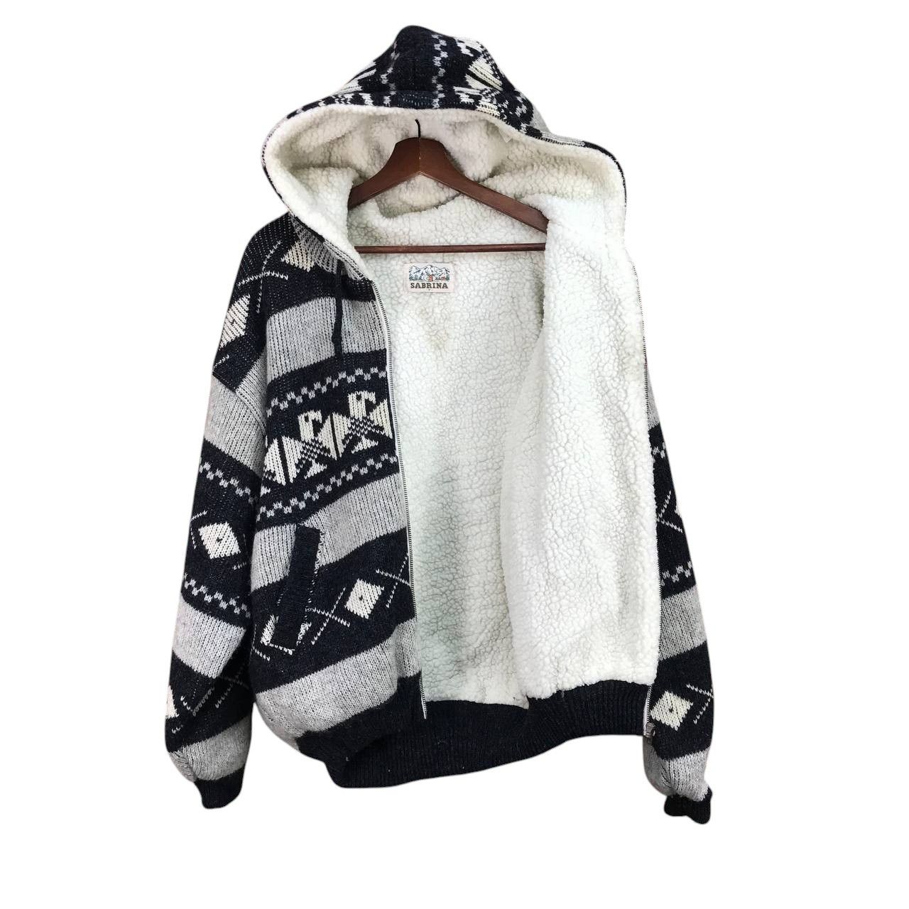 Vintage VINTAGE SABRINA JAPAN NAVAJO AZTEC THICK HOODIE SHERPA Size US L / EU 52-54 / 3 - 13 Thumbnail