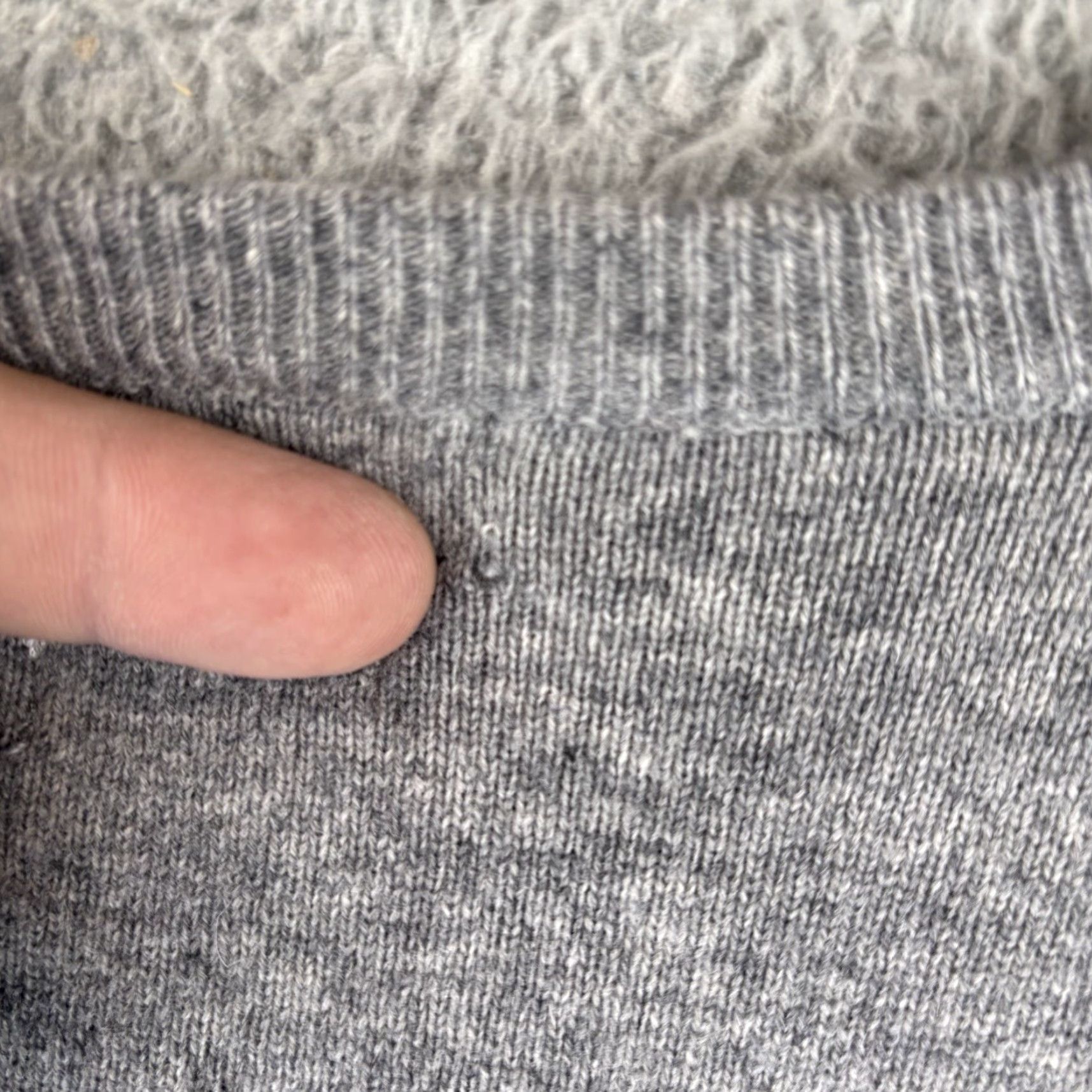 Peter Millar Peter Millar Sweater Large Gray V-Neck Cashmere Luxe Blend Pullover Golf Mens Size US L / EU 52-54 / 3 - 4 Thumbnail