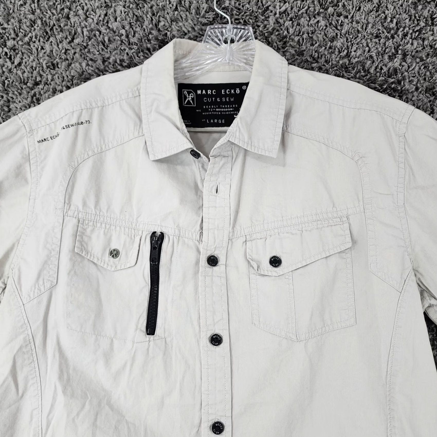 Marcs Marc Ecko Cut & Sew Womens Beige Short Sleeve Button Up With Pockets L Womens Shirt Short Sleeve Beige Pockets 90s? Size 36" / US 14 / IT 50 - 4 Thumbnail