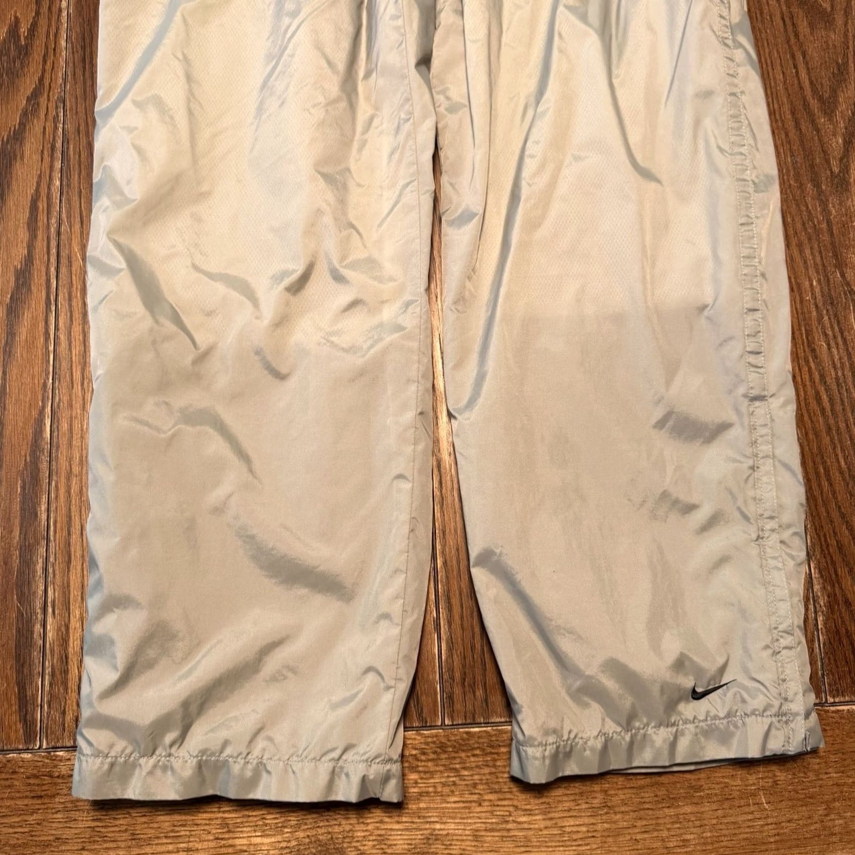 Nike VINTAGE Nike Lined Windbreaker Pants Mens Large Baggy Ankle Zip Gray Black Nike Track Pants Regular Mens Size US 33 - 3 Thumbnail