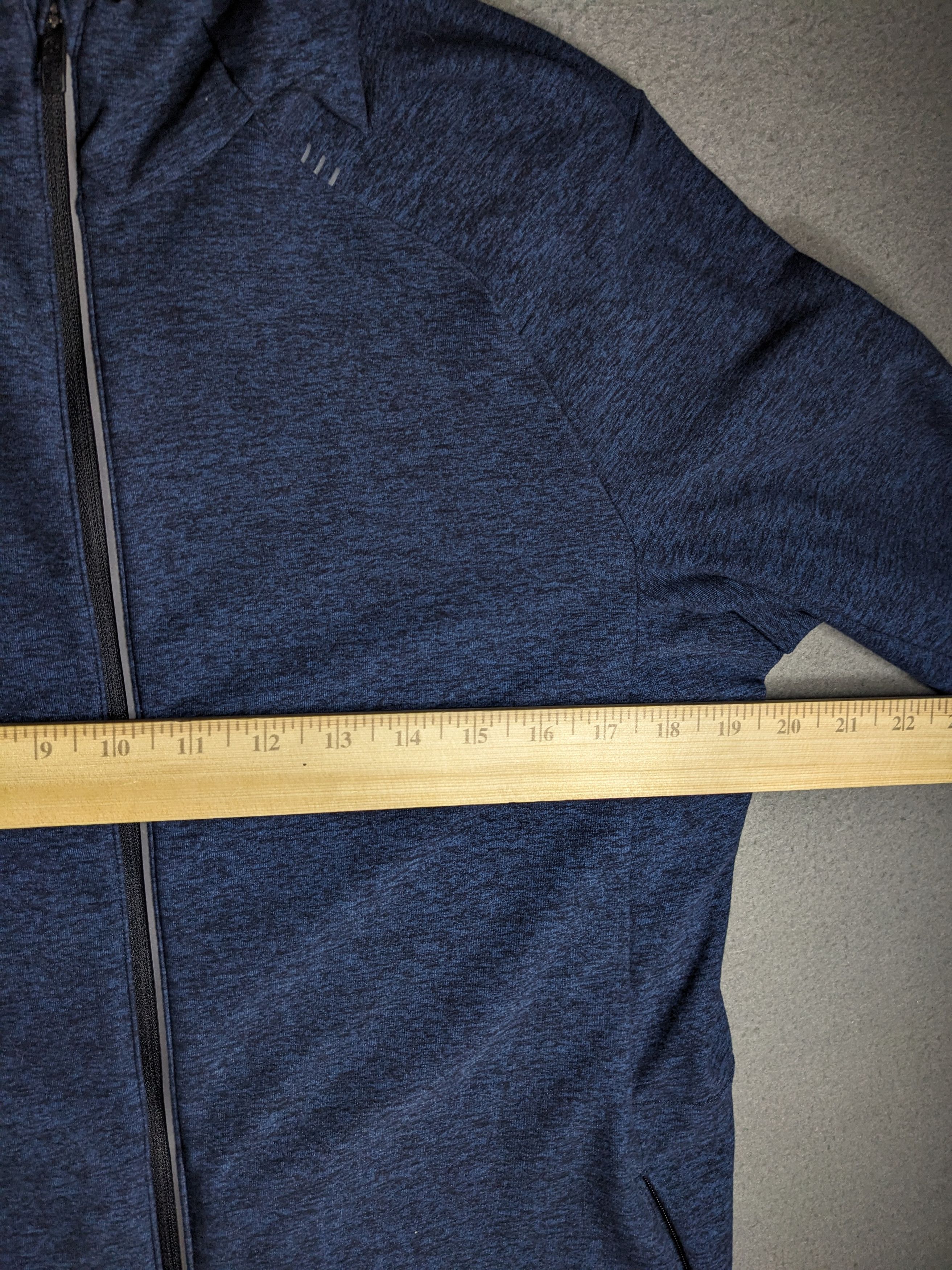 Lululemon Lululemon Surge Warm Hoodie Full Zip Mens Size Small Sweater Size US S / EU 44-46 / 1 - 8 Thumbnail