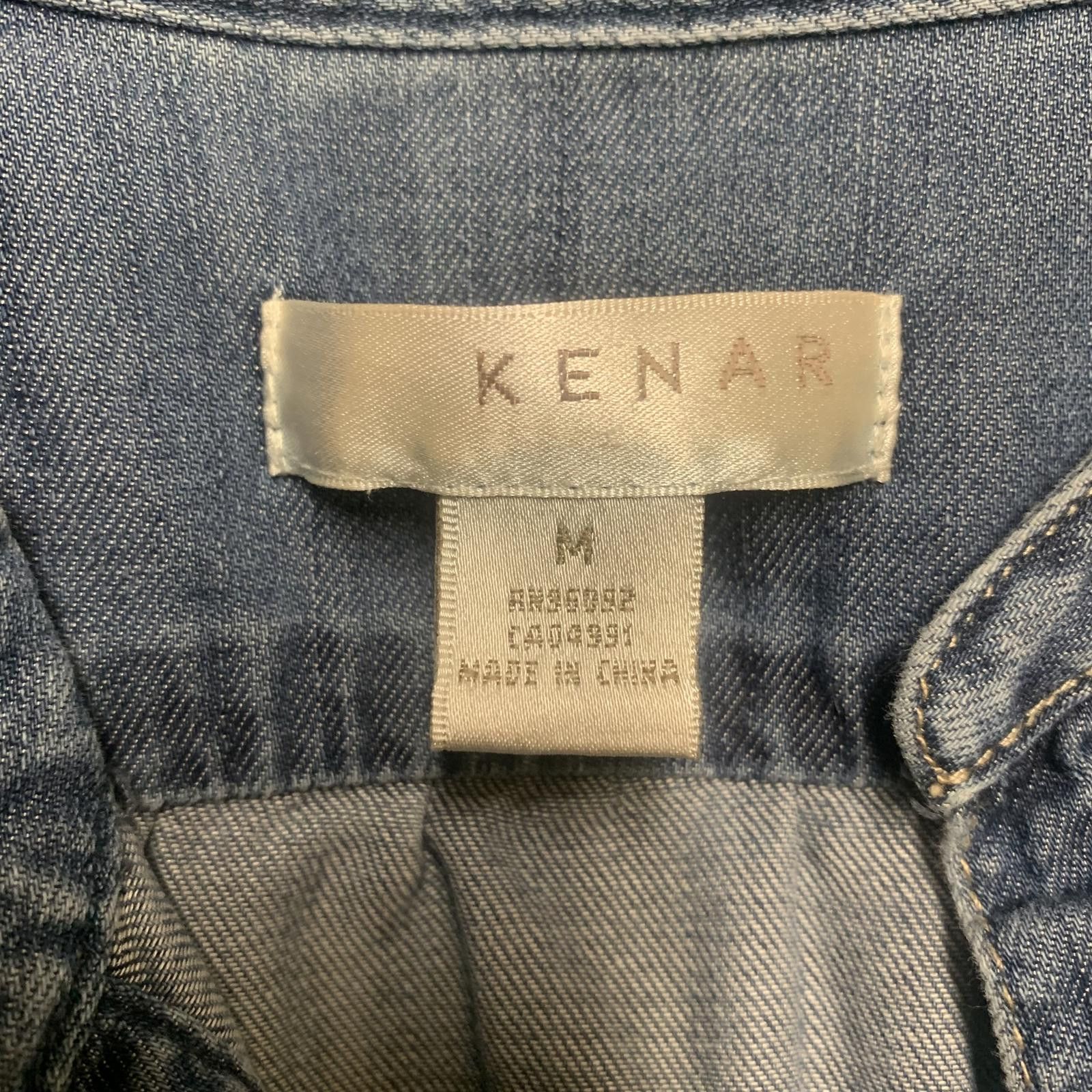 Kendrick Lamar Kenar Women's M Light Blue Denim Button Down Shirt Size M / US 6-8 / IT 42-44 - 12 Thumbnail