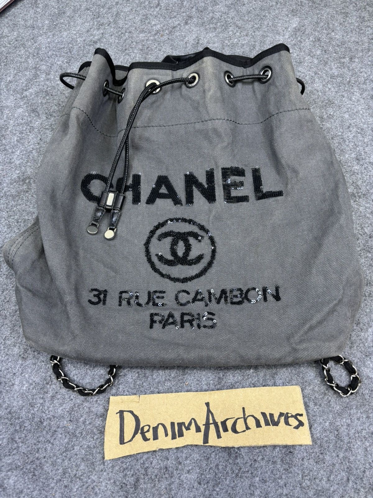 Chanel Chanel 31 Rue Cambon Paris Deauville Dark Grey Size ONE SIZE - 23 Thumbnail