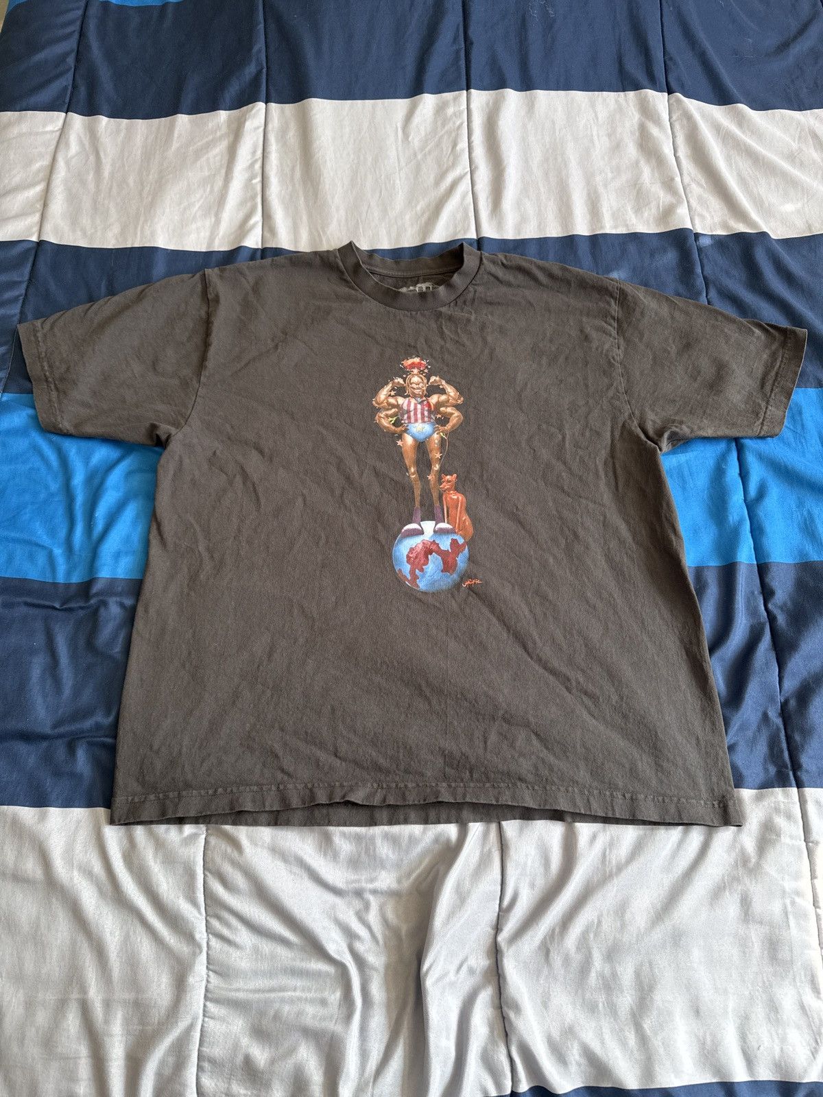 Travis Scott Travis Scott Utopia Tour Heavy Cotton Shirt Las Vegas Excl Size US XL / EU 56 / 4 - 2 Thumbnail