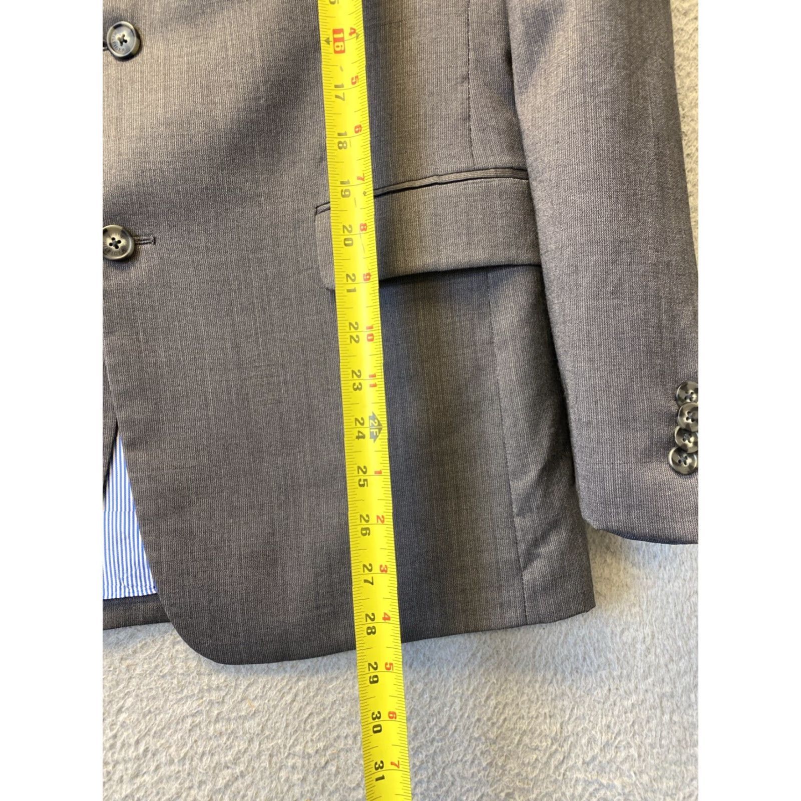 Tommy Hilfiger TOMMY HILFIGER Men's Gray Modern Fit Tuxedo Suit 40R Jacket & 34x32 Pants - Solid Wool Blend - Two Button - Sports Theme Size 40R - 5 Thumbnail