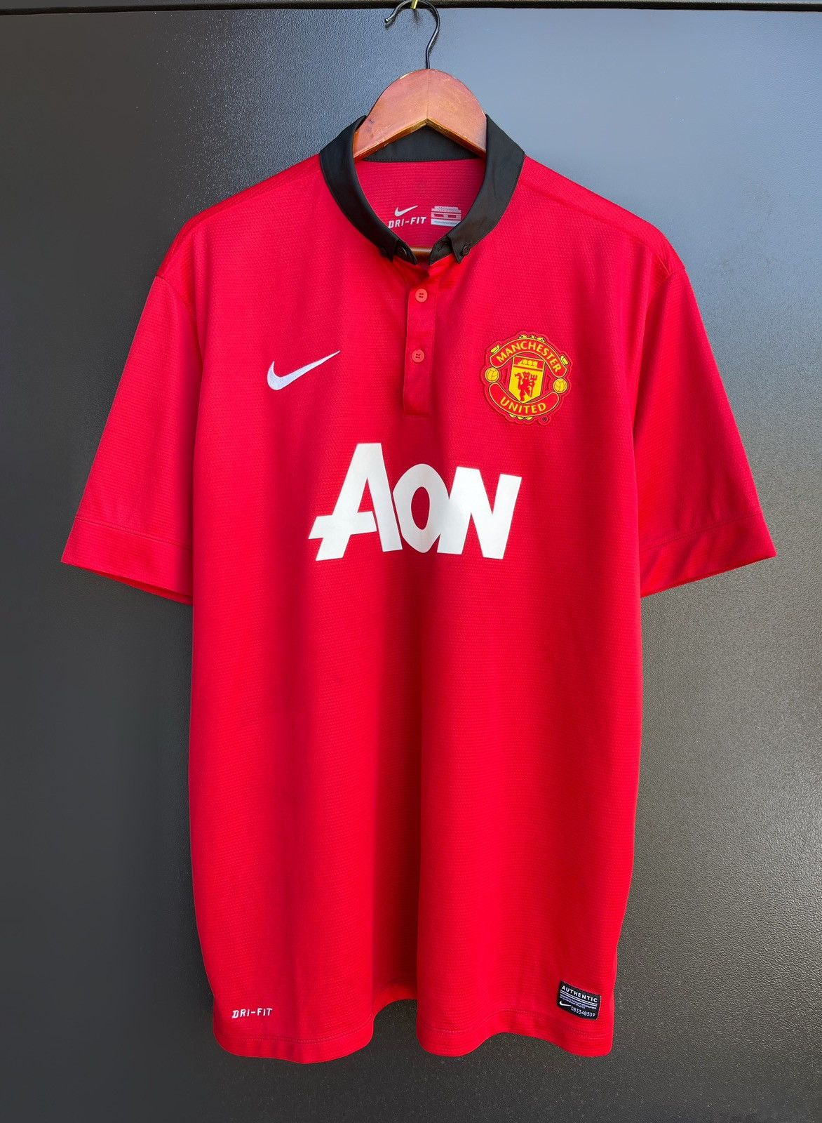Nike 2013-14 Manchester United Nike Football shirt Home Shirt L Size US XL / EU 56 / 4 - 1 Thumbnail