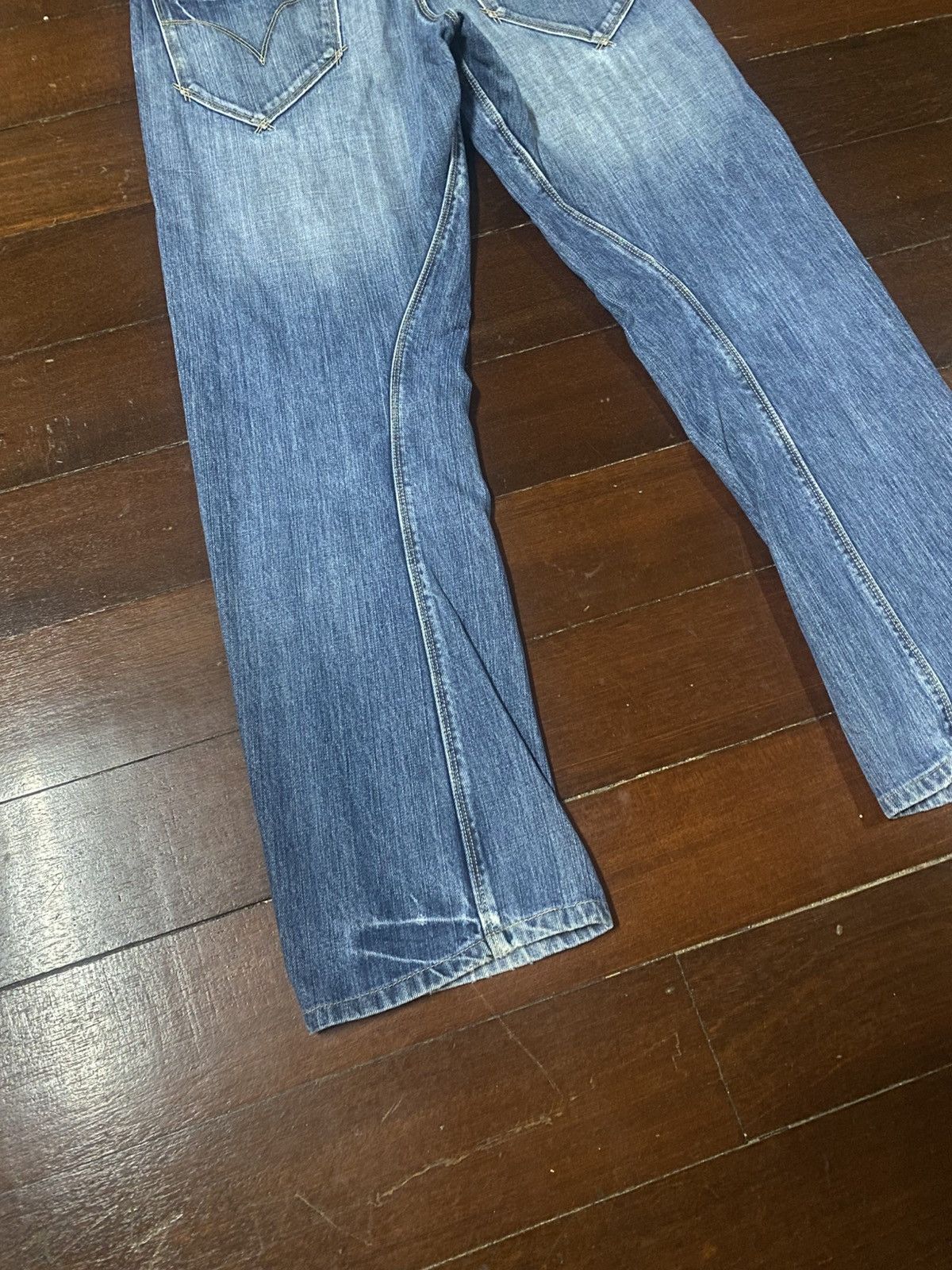 Levi's Vintage Clothing Levis Engineered 1999 mud wash flare Faded Baggy Jeans Size US 35 - 10 Thumbnail