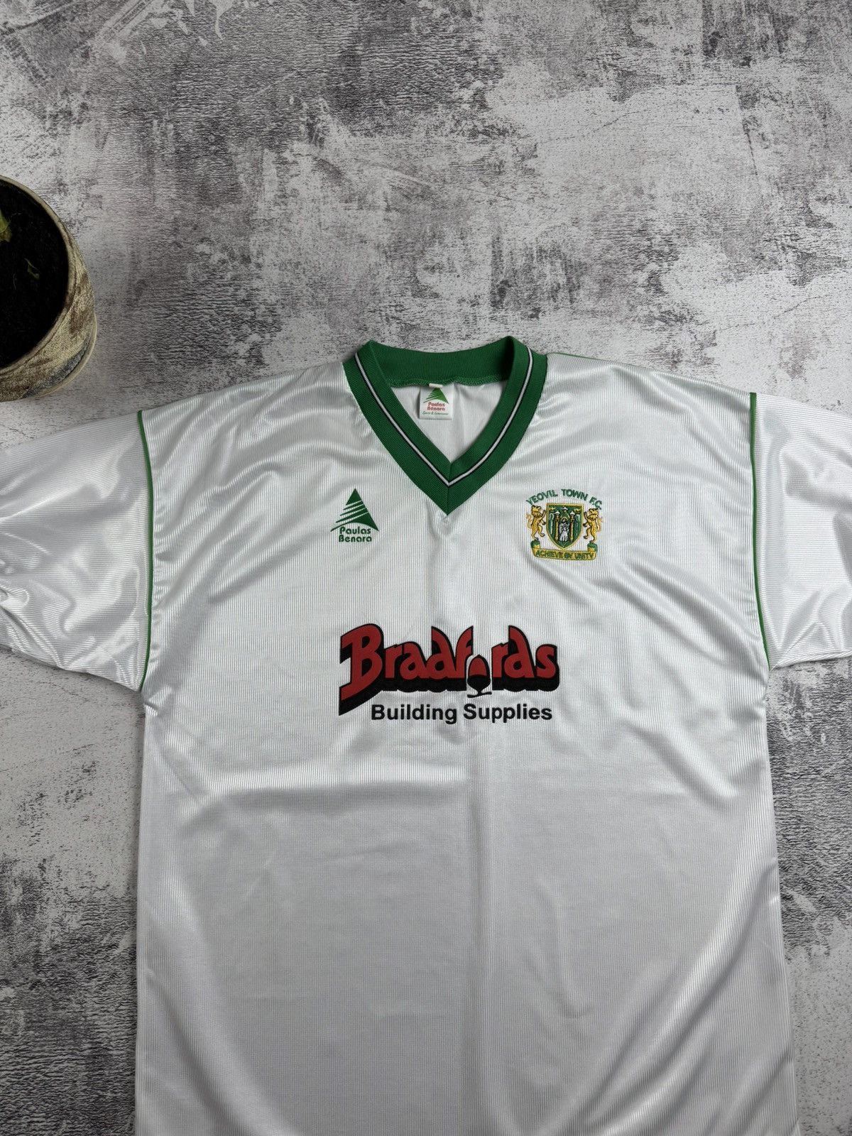 Vintage Vintage 90s Yeovil Town 2002/2003 White Football Soccer Jersey T Shirt Tee Size US L / EU 52-54 / 3 - 4 Thumbnail