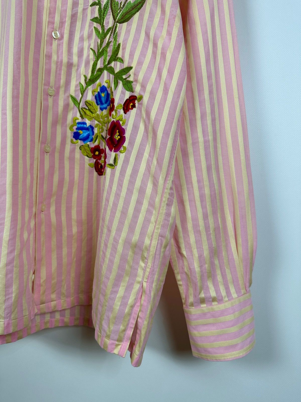 Christian Lacroix Christian Lacroix Flowers Print Long Sleeve Button Up Shirt Size US M / EU 48-50 / 2 - 9 Thumbnail