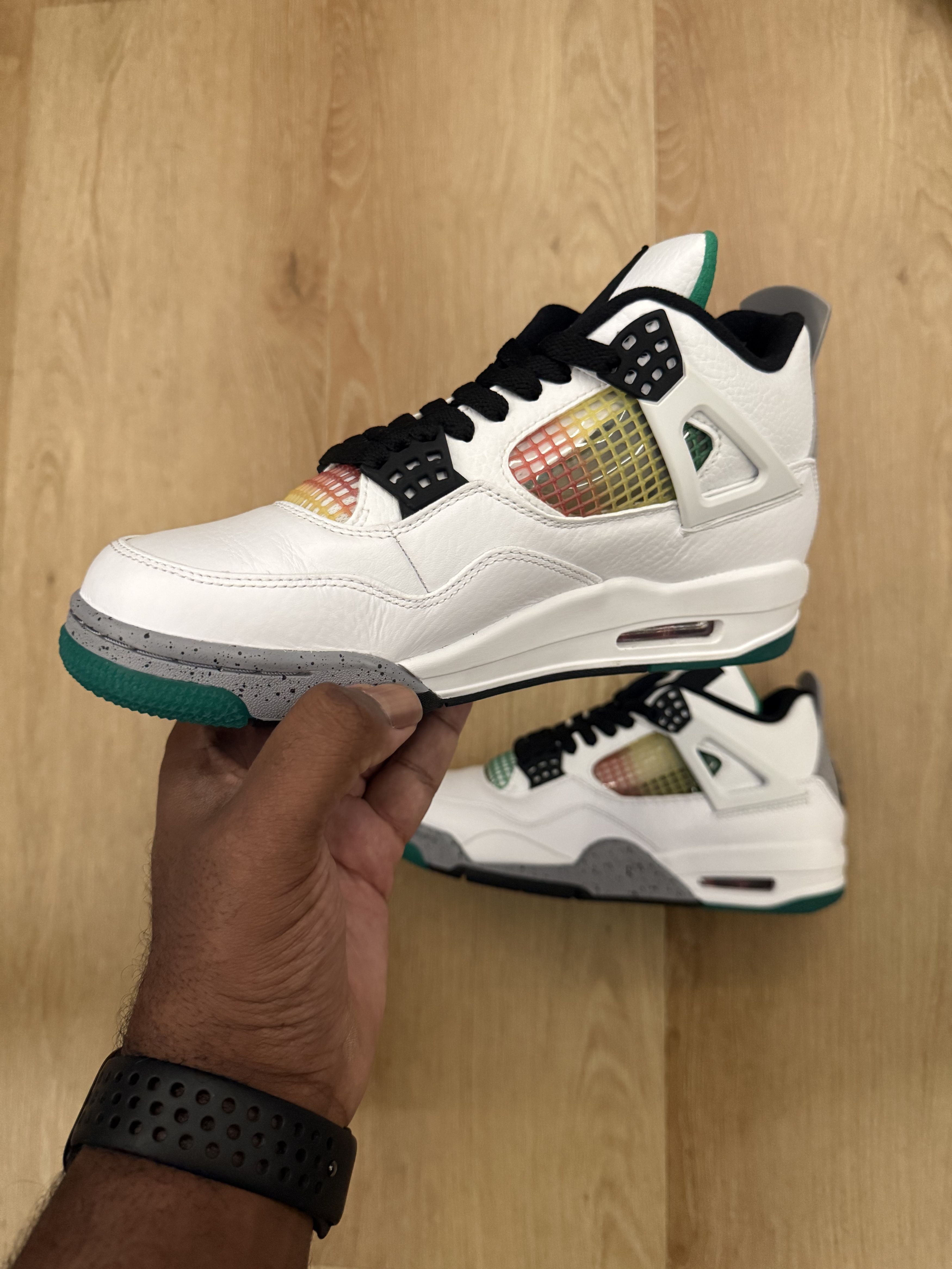 Jordan Brand AirJordan Retro 4 'LUCID GREEN RASTA' (WMNS) Size US 9 / IT 39 - 4 Thumbnail