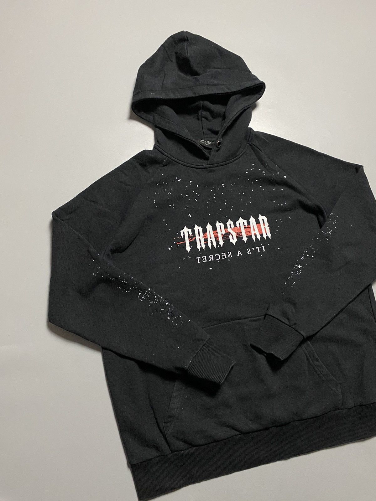Trapstar splatter hoodie hotsell