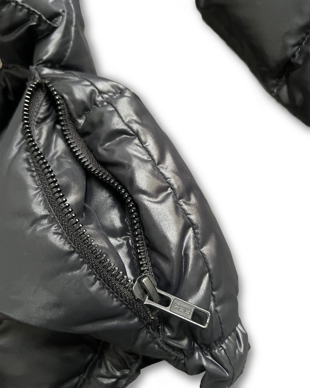 Le Grande Bleu (L.G.B.) L.G.B. Pilot puffer Size US M / EU 48-50 / 2 - 4 Thumbnail