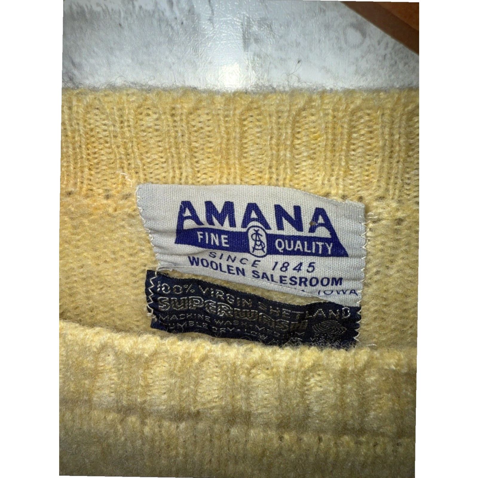 Vintage VINTAGE Amana Women's Medium Yellow Wool Pullover Sweater Long Sleeve Size M / US 6-8 / IT 42-44 - 2 Thumbnail
