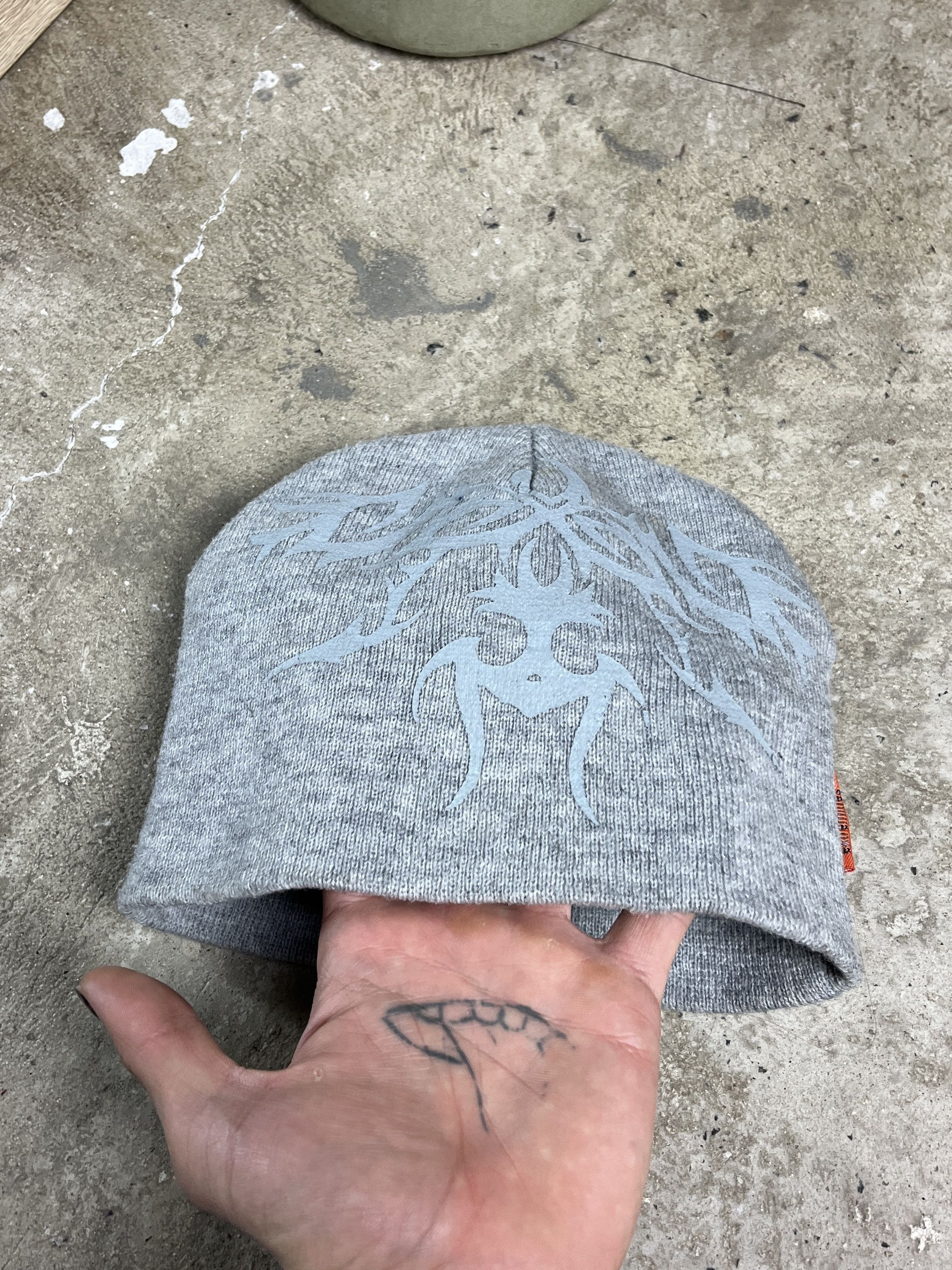 Vintage EXTREMITIES GREY TRIBAL BEANIE - № 4527 Size ONE SIZE - 2 Thumbnail