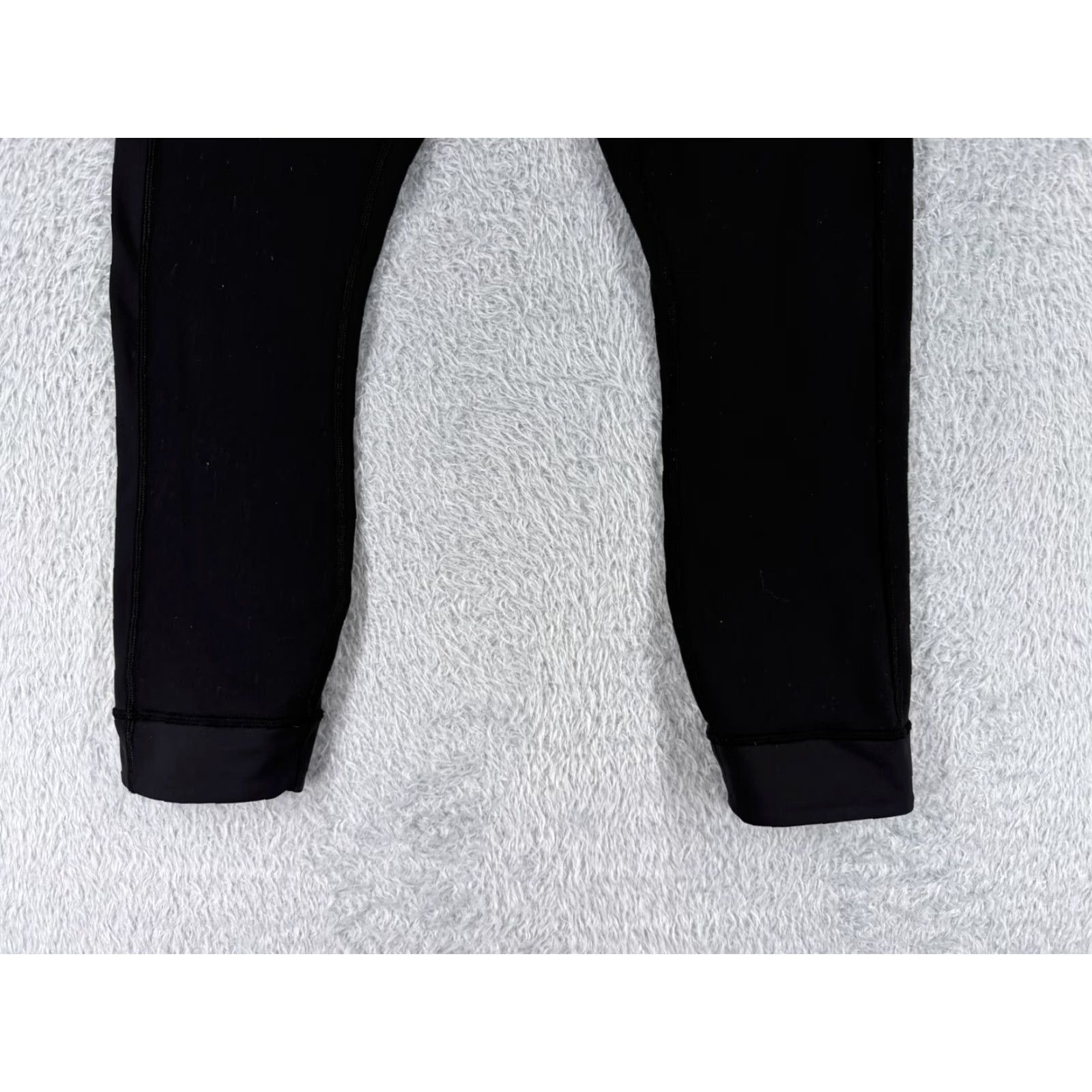 Lululemon Lululemon Pants Womens 6 Black Crop 21" Gym Yoga Workout Casual Athleisure Wunder Under Size 28" / US 6 / IT 42 - 3 Thumbnail