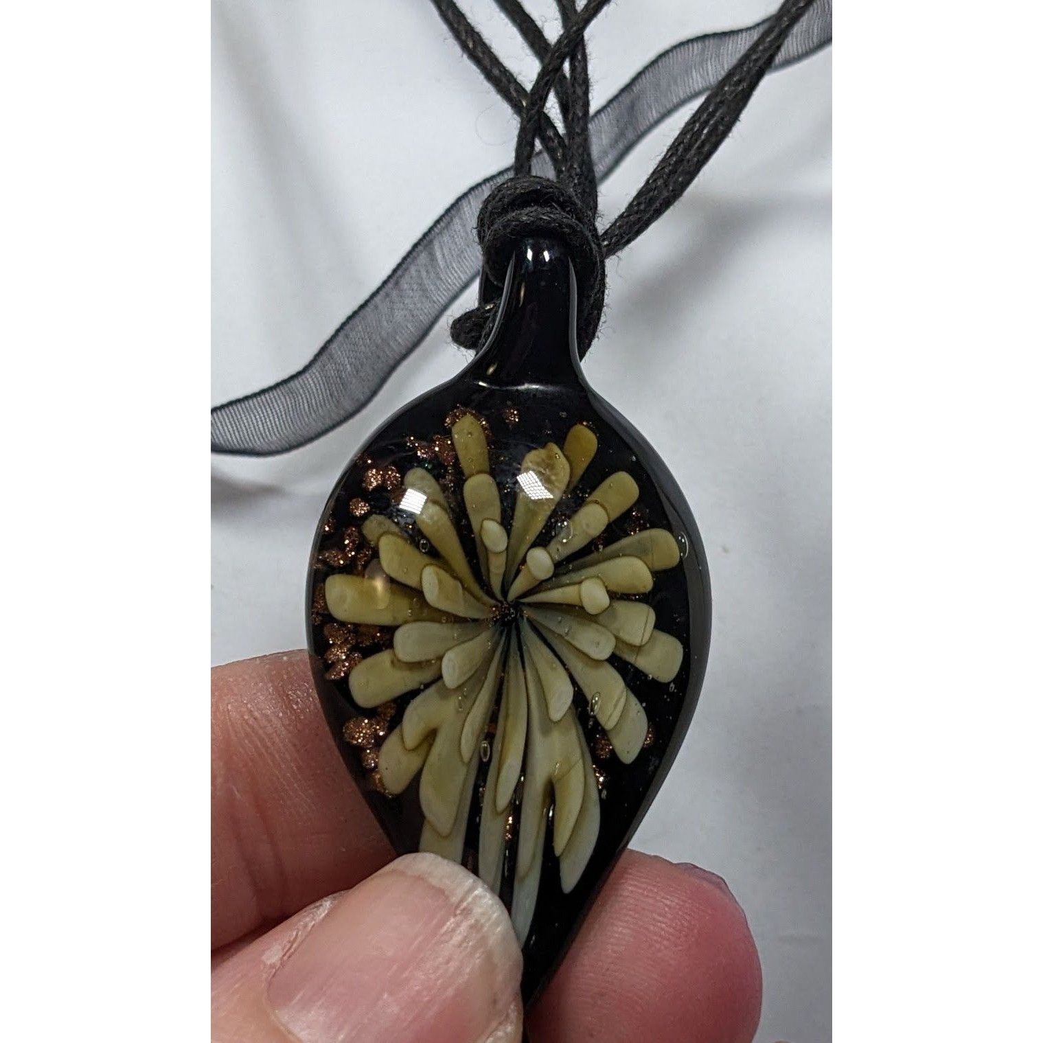 Other Handmade Teardrop Twist Glass Floral Pendant Necklace Size ONE SIZE - 6 Thumbnail