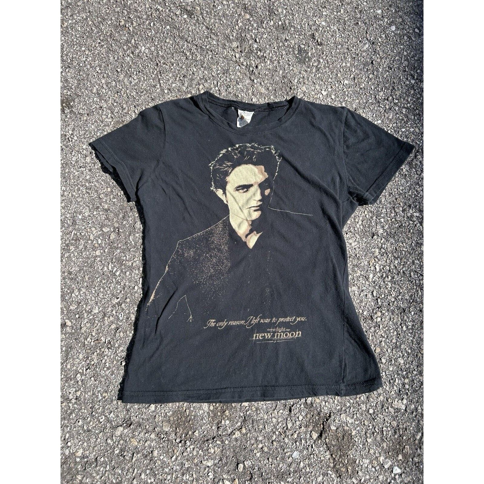 Other Twilight new moon Edward Women’s t-shirt tagged L 20.5 x 23 Size L / US 10 / IT 46 - 1 Thumbnail