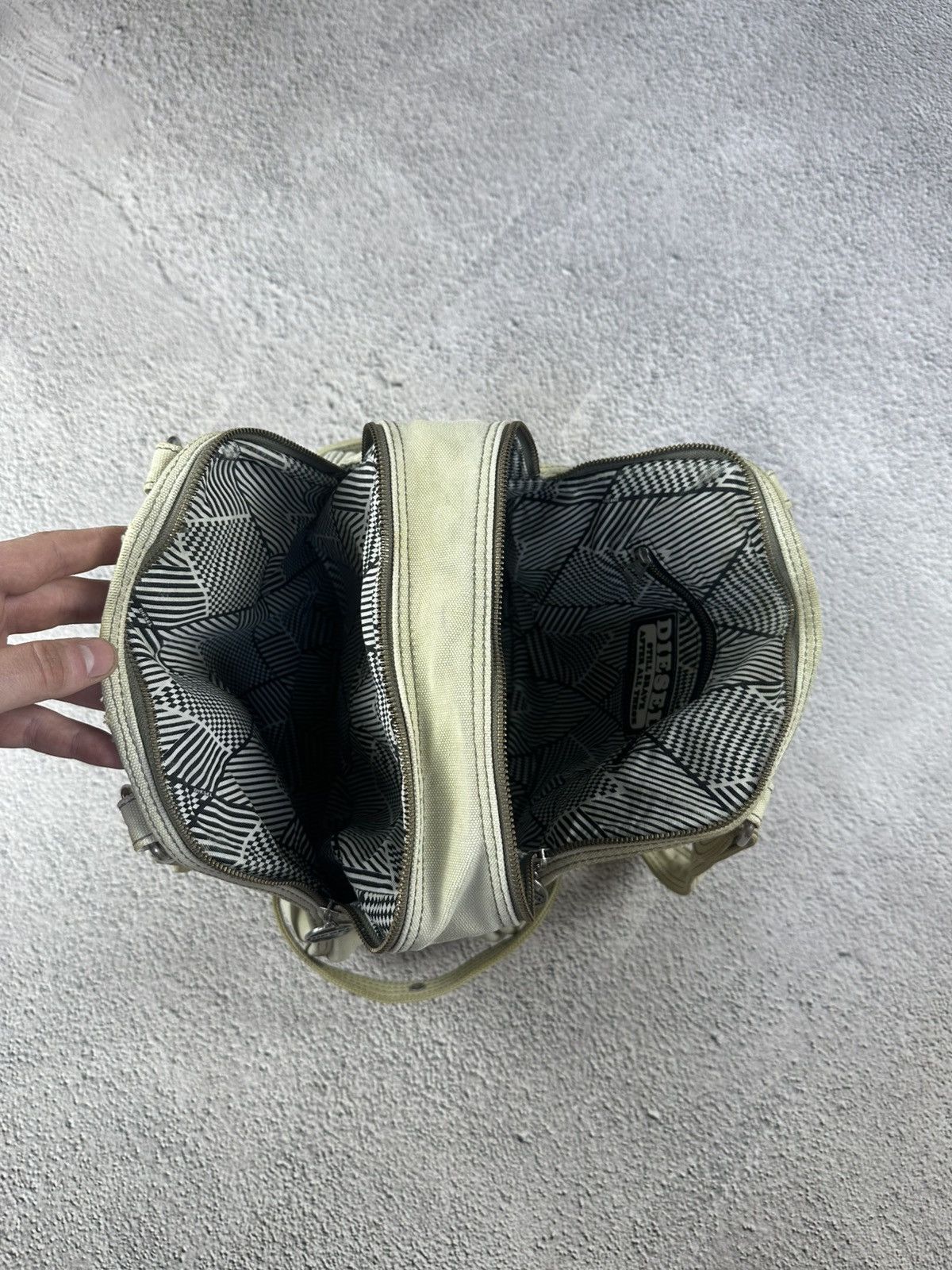 Diesel Diesel Round Canvas Tote “Still Brave” Y2K Bag Faded Japan Size ONE SIZE - 16 Thumbnail